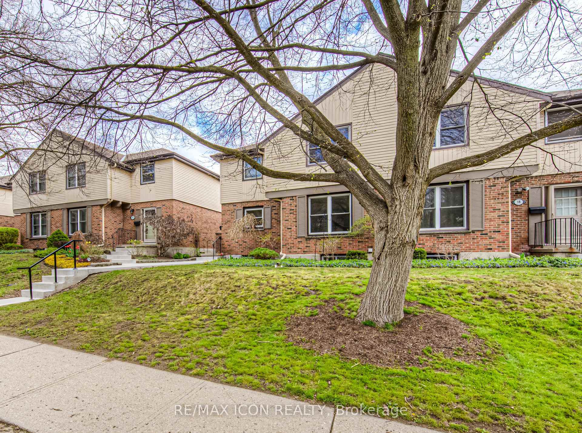 Photo 5 of Unit 5, 100 Mcdougall Road, Waterloo — HOMEH