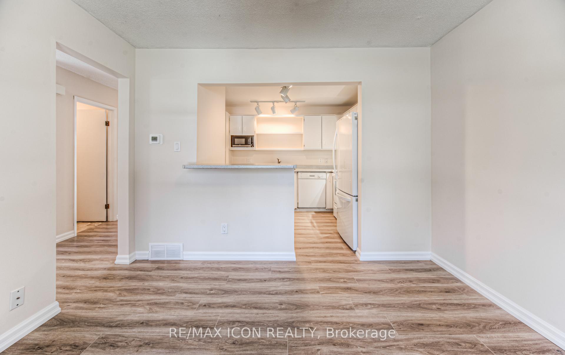 Photo 13 of Unit 5, 100 Mcdougall Road, Waterloo — HOMEH