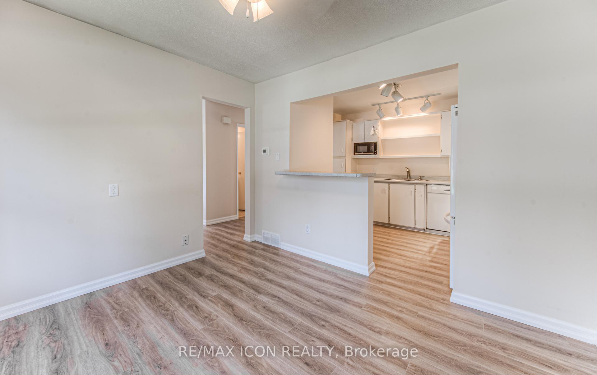 Photo 14 of Unit 5, 100 Mcdougall Road, Waterloo — HOMEH