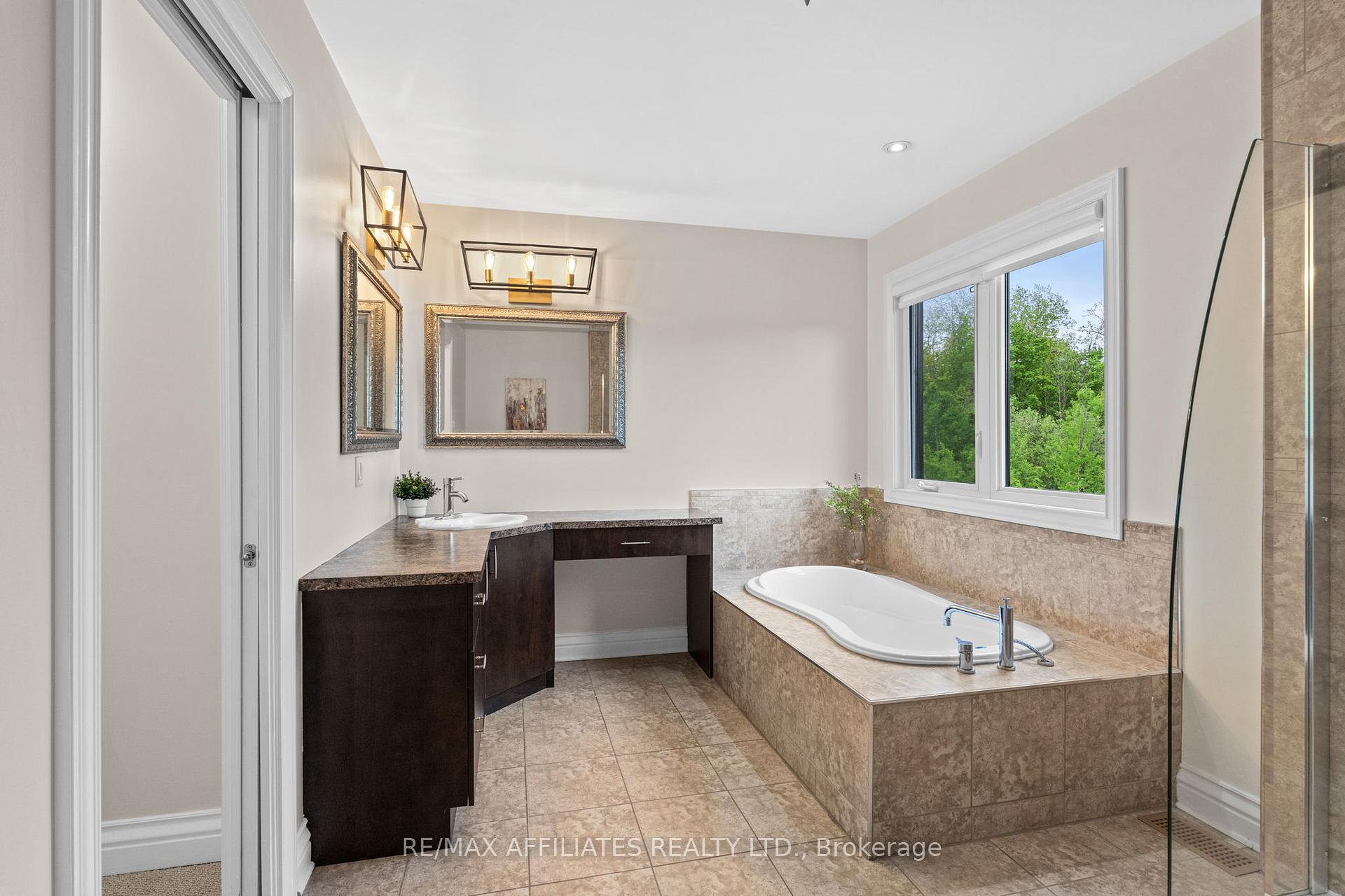 Photo 19 of 621 Du Bercail Street, Champlain, L'Orignal — HOMEH