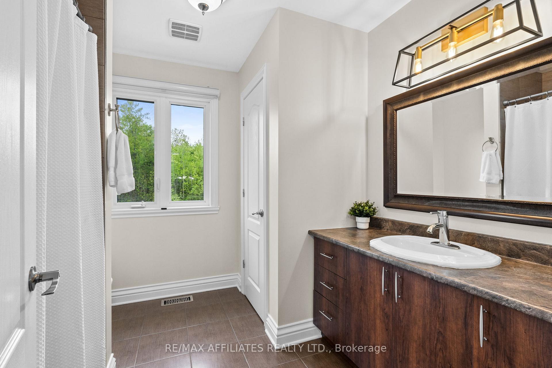 Photo 23 of 621 Du Bercail Street, Champlain, L'Orignal — HOMEH