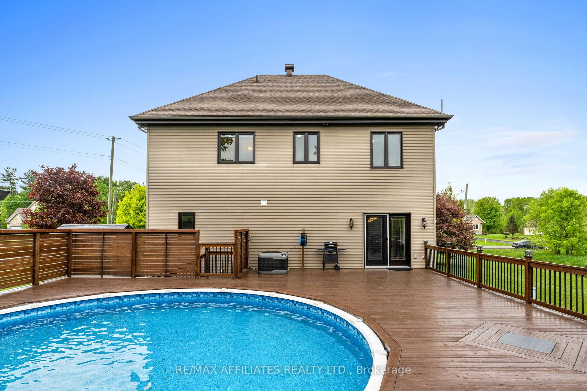 Photo 34 of 621 Du Bercail Street, Champlain, L'Orignal — HOMEH