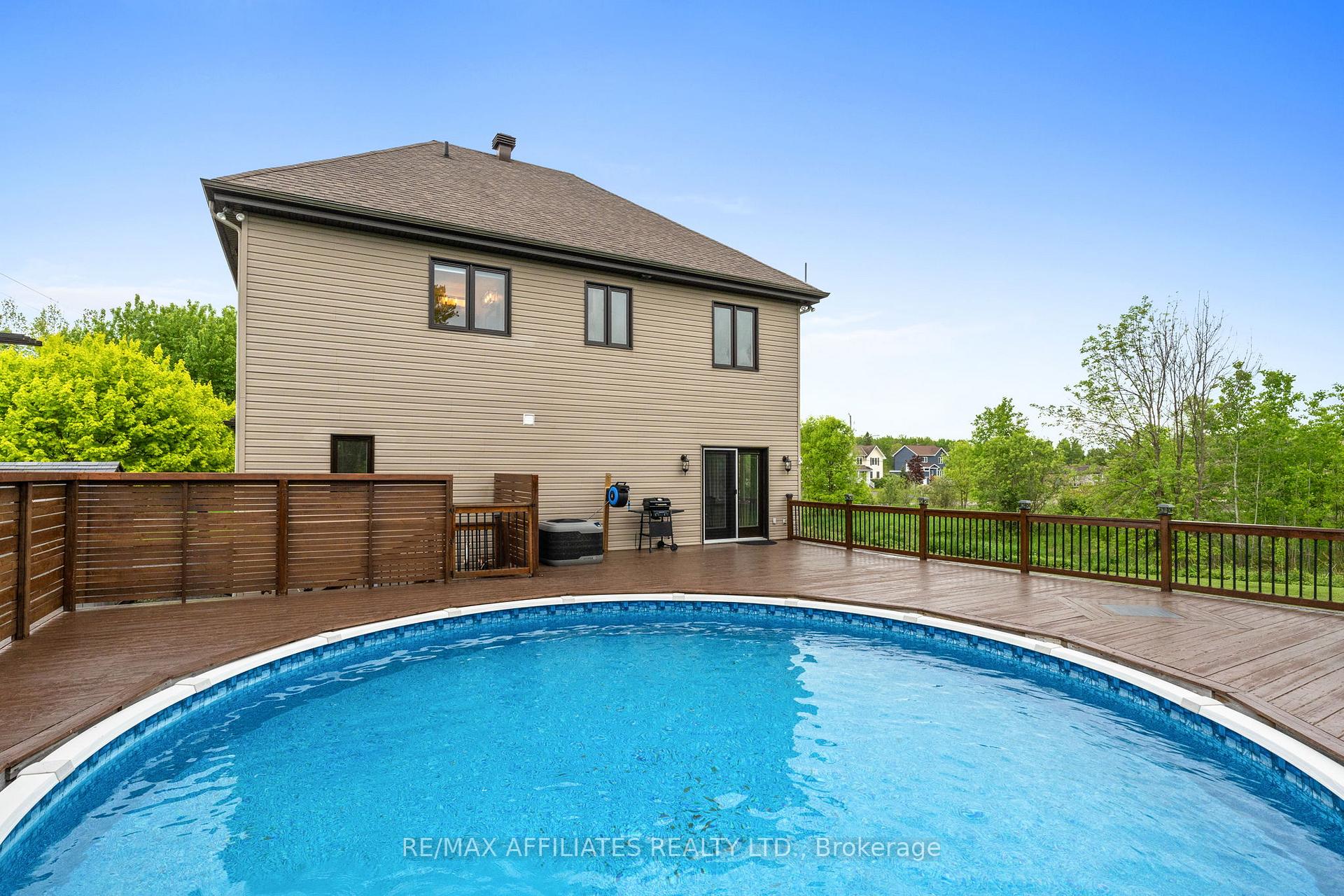 Photo 35 of 621 Du Bercail Street, Champlain, L'Orignal — HOMEH