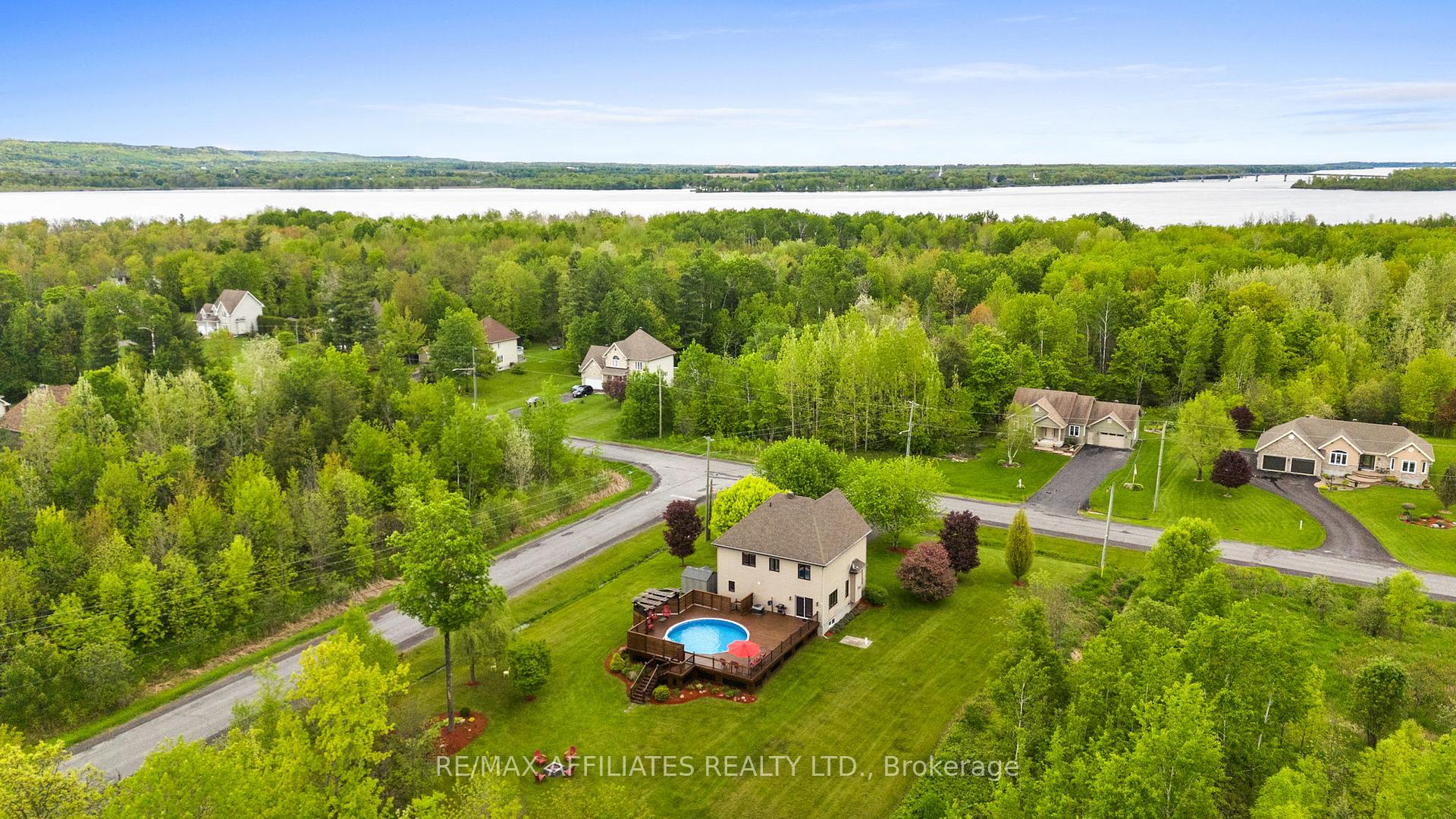 Photo 43 of 621 Du Bercail Street, Champlain, L'Orignal — HOMEH