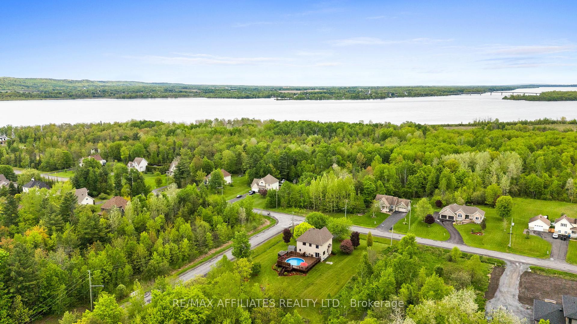 Photo 45 of 621 Du Bercail Street, Champlain, L'Orignal — HOMEH