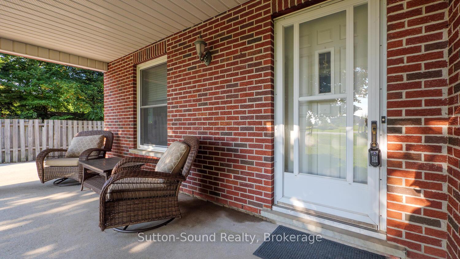 Photo 8 of 105 Boundary Road, Chatsworth — HOMEH
