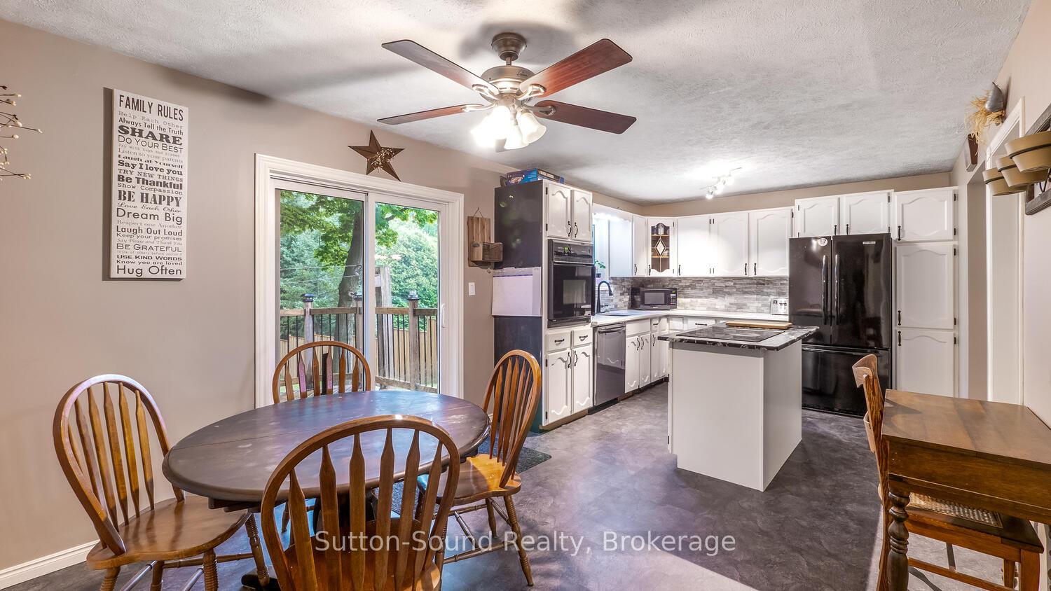 Photo 12 of 105 Boundary Road, Chatsworth — HOMEH