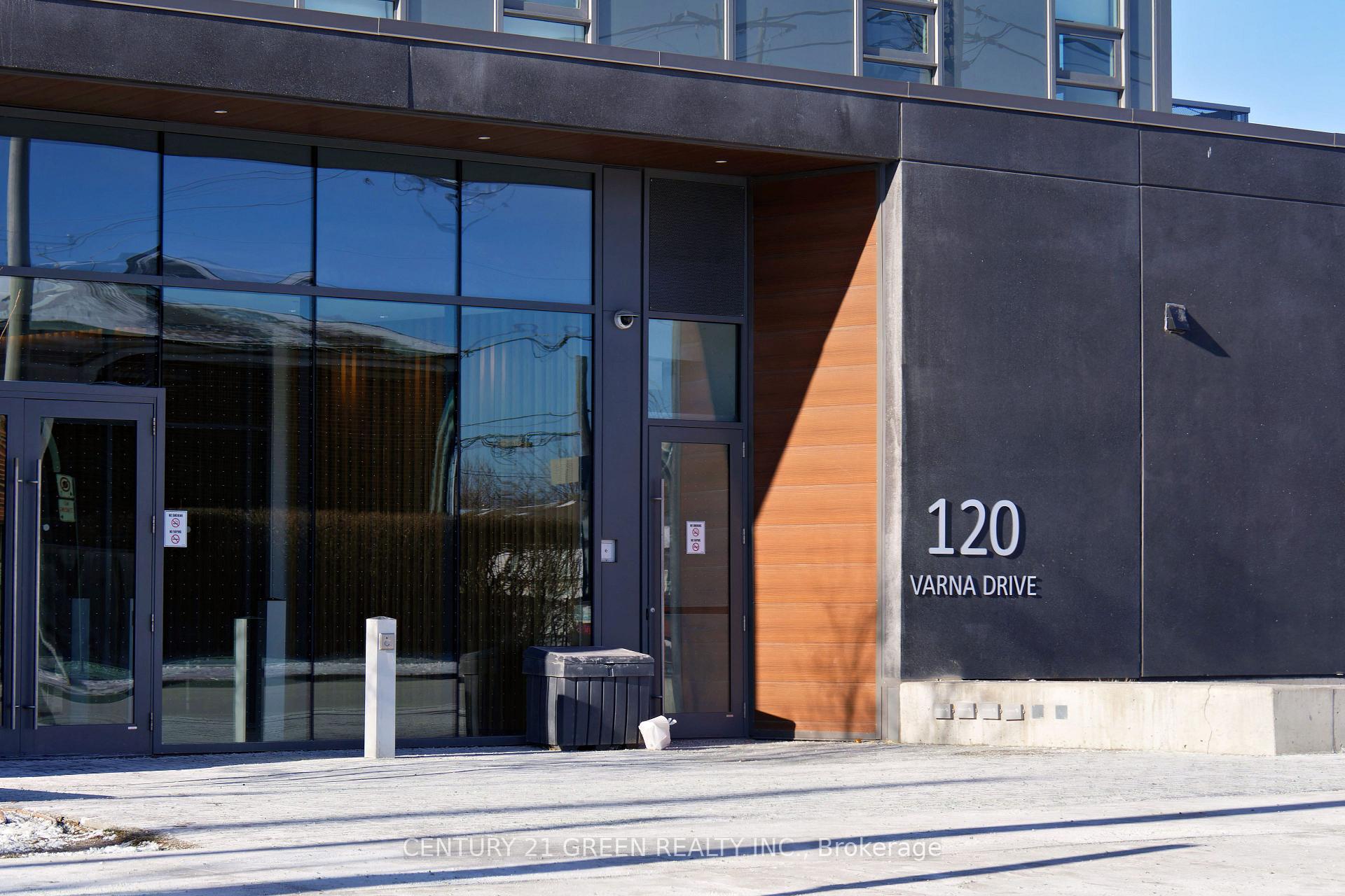 Photo 6 of Unit 403, 120 Varna Drive, Toronto, Englemount-Lawrence — HOMEH