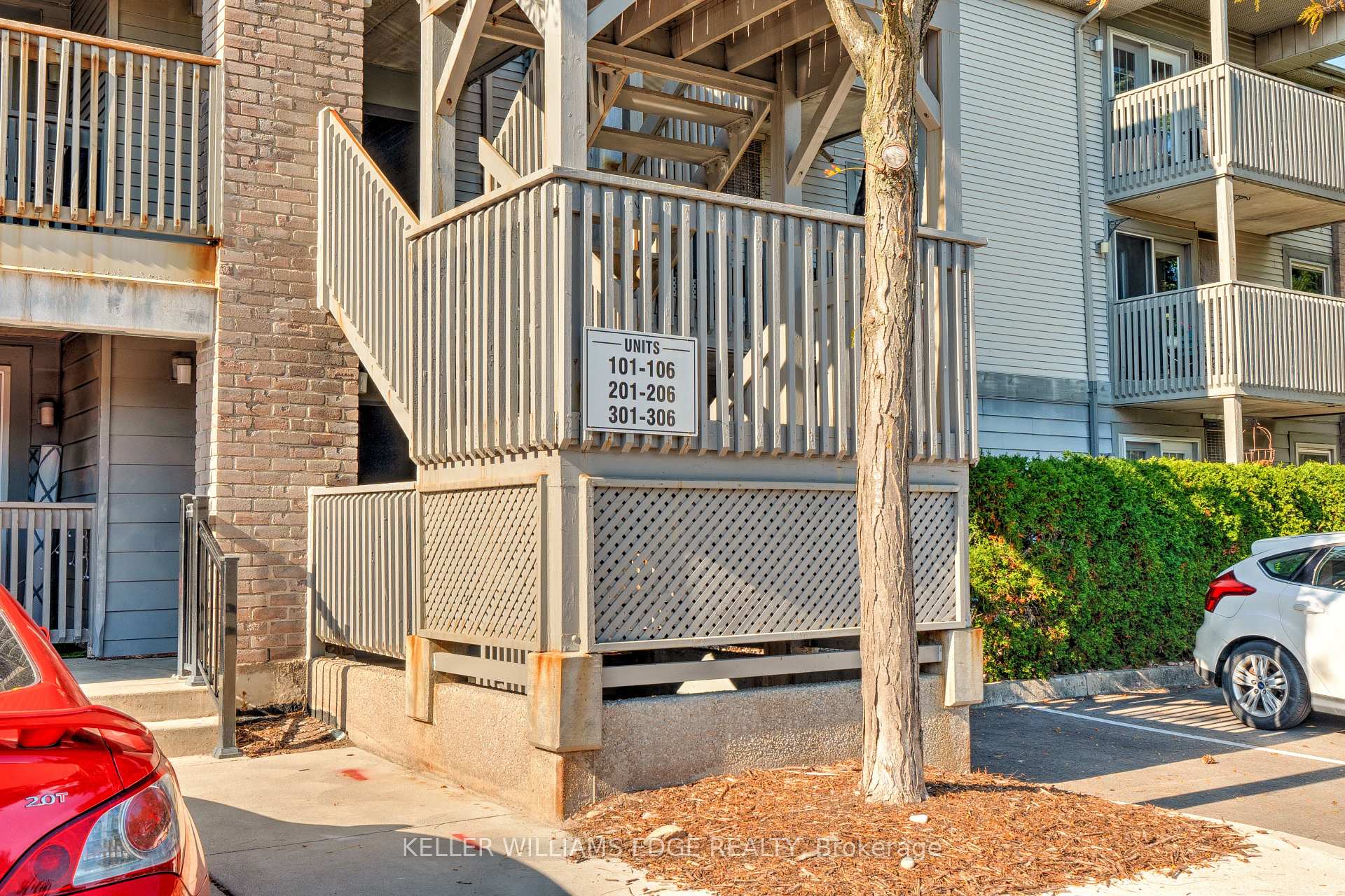 Photo 3 of Unit 104, 2040 Cleaver Avenue, Burlington, Headon — HOMEH