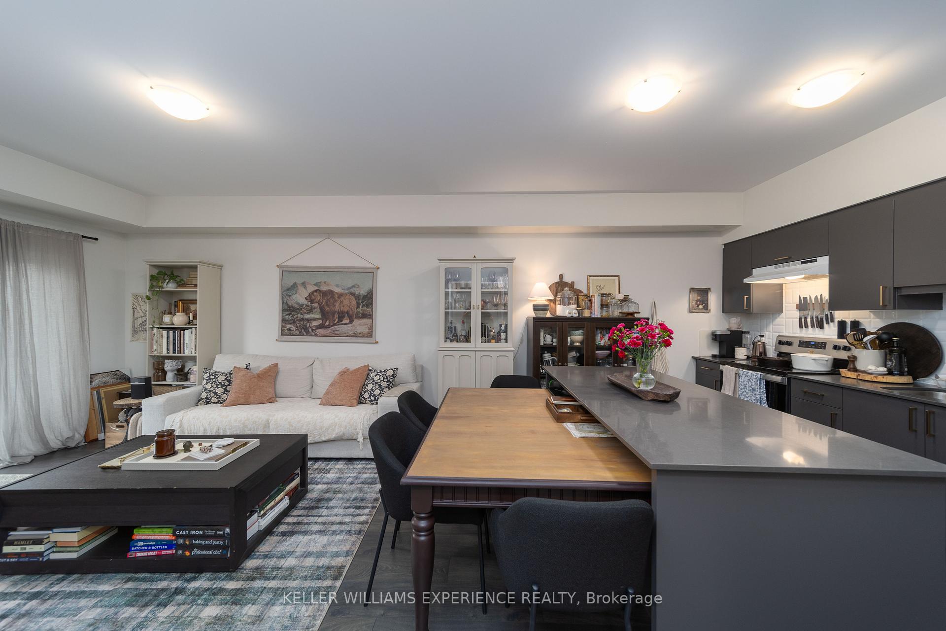 Photo 7 of Unit 103, 8 Culinary Lane, Barrie, Painswick South — HOMEH