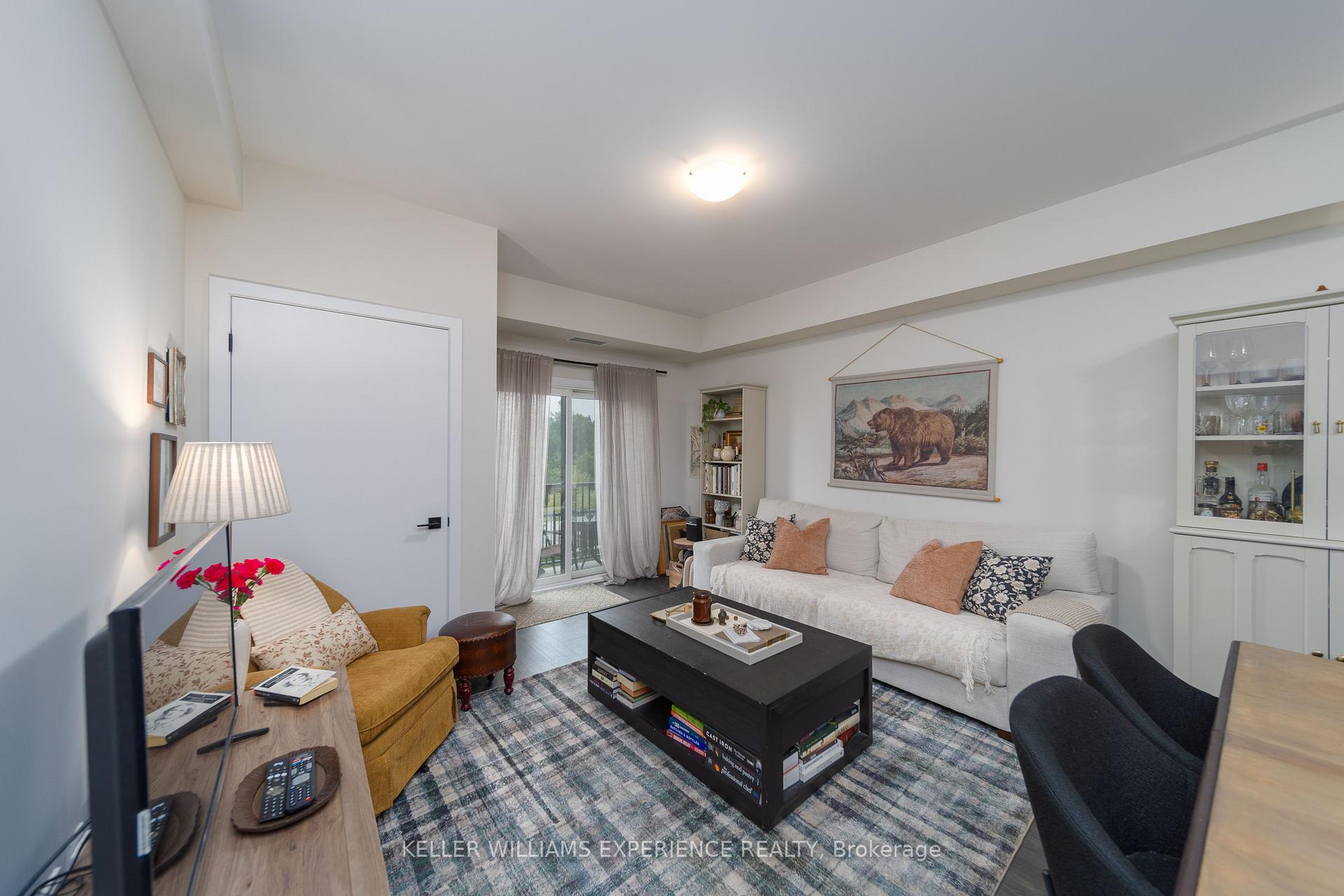 Photo 8 of Unit 103, 8 Culinary Lane, Barrie, Painswick South — HOMEH