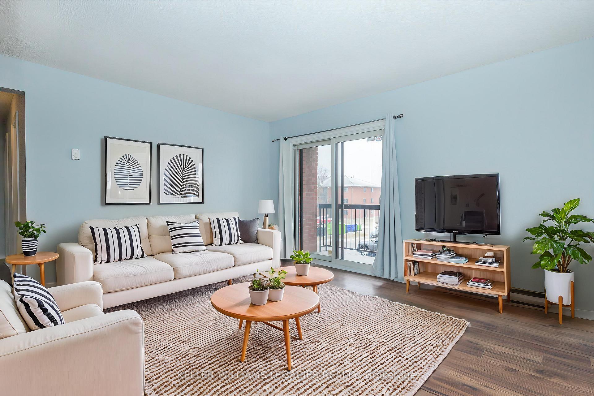 Photo 2 of Unit D6, 163 Edgehill Drive, Barrie, Letitia Heights — HOMEH