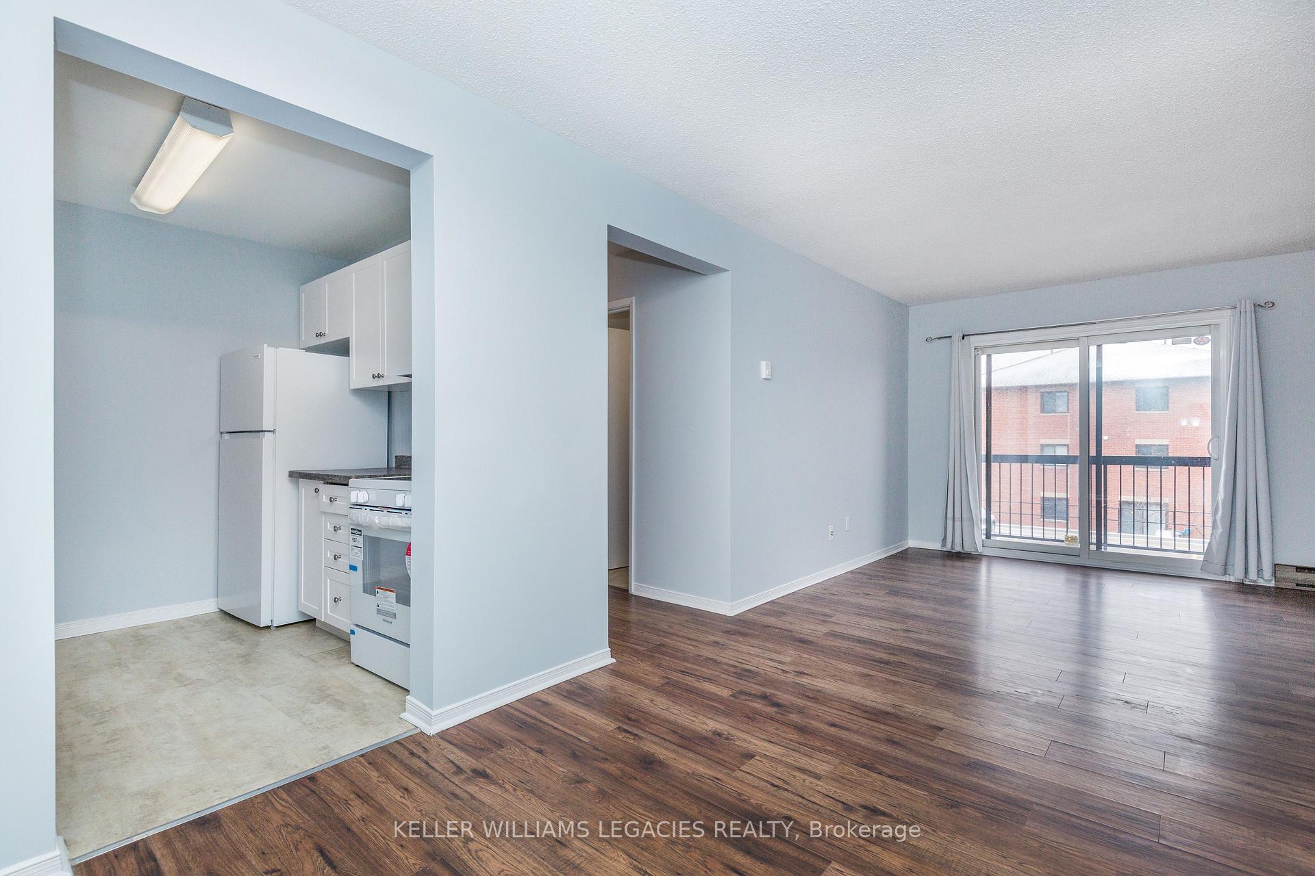 Photo 28 of Unit D6, 163 Edgehill Drive, Barrie, Letitia Heights — HOMEH