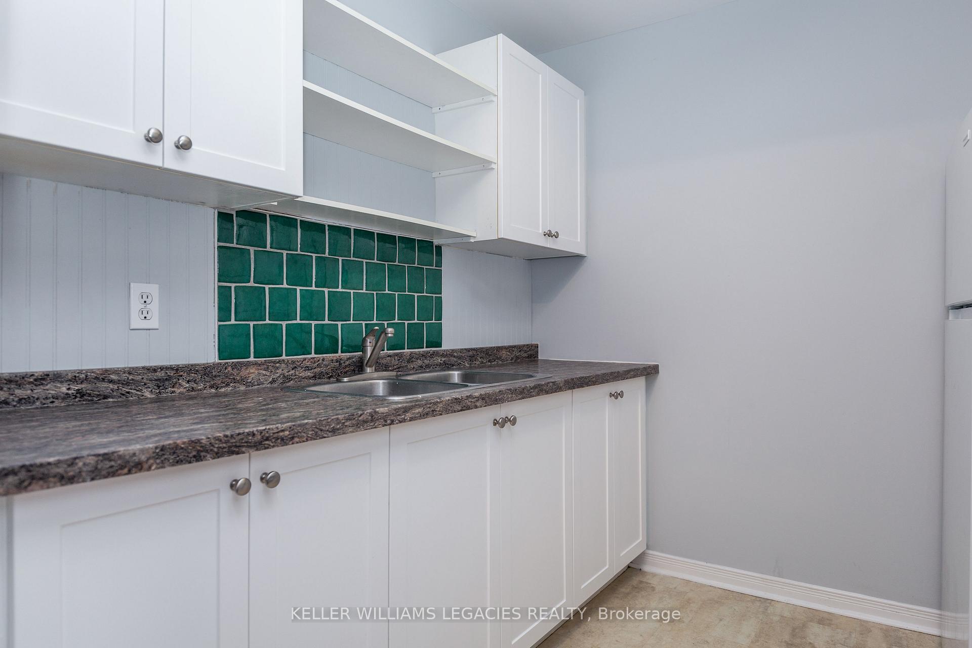 Photo 12 of Unit D6, 163 Edgehill Drive, Barrie, Letitia Heights — HOMEH