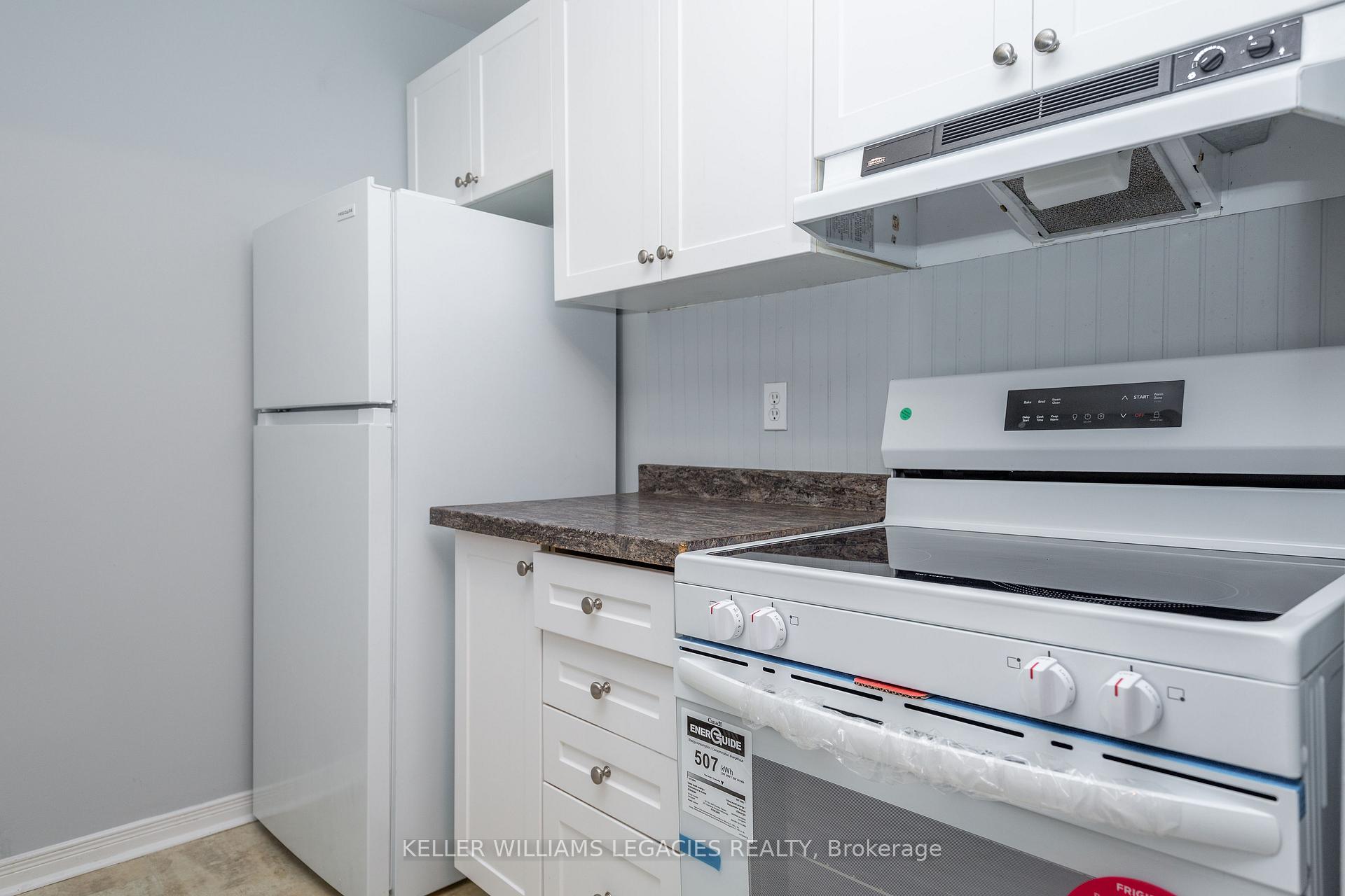 Photo 13 of Unit D6, 163 Edgehill Drive, Barrie, Letitia Heights — HOMEH