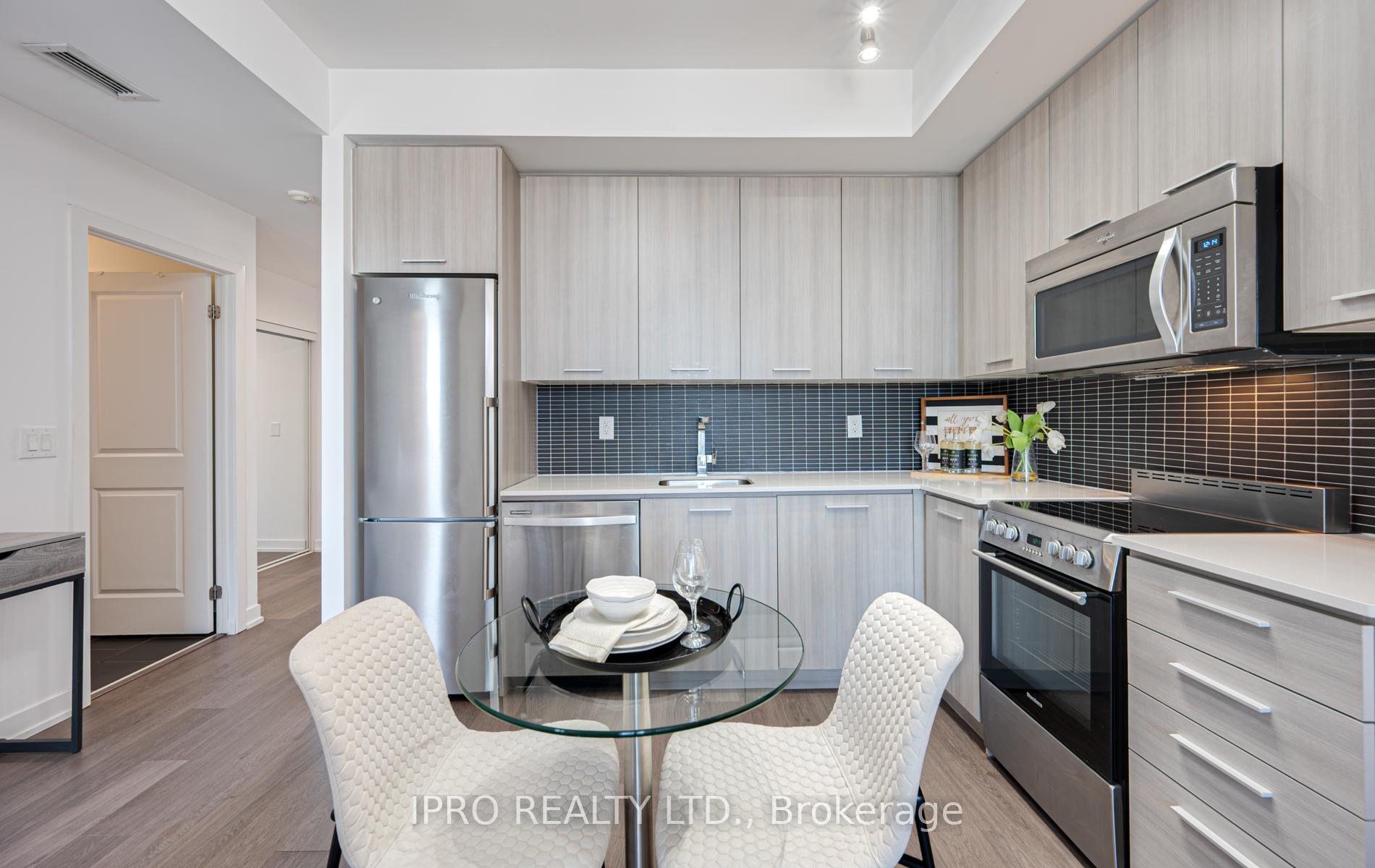 Photo 6 of Unit 1602, 105 George Street, Toronto, Moss Park — HOMEH
