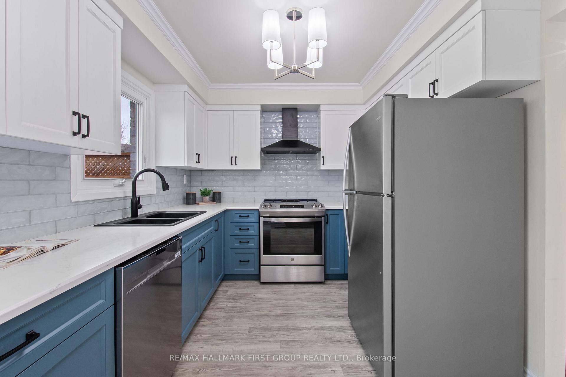 Photo 4 of 14 Field Crescent, Ajax, Central East — HOMEH