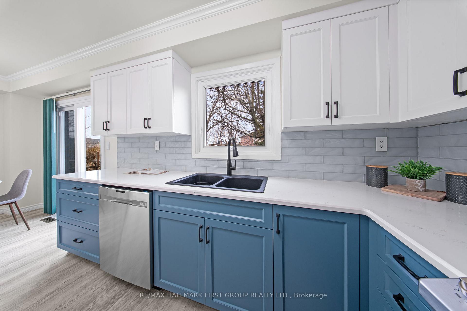 Photo 6 of 14 Field Crescent, Ajax, Central East — HOMEH