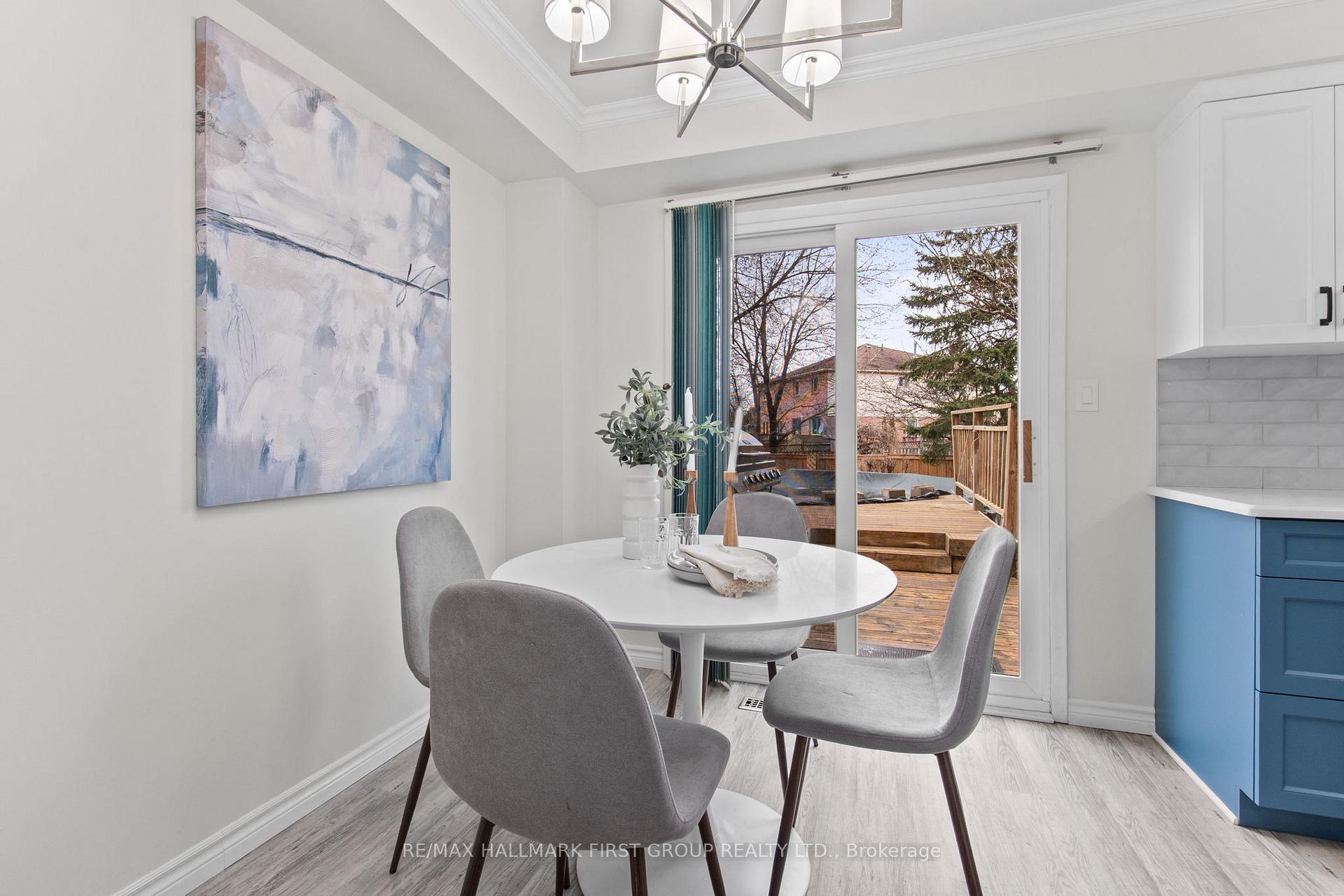 Photo 10 of 14 Field Crescent, Ajax, Central East — HOMEH