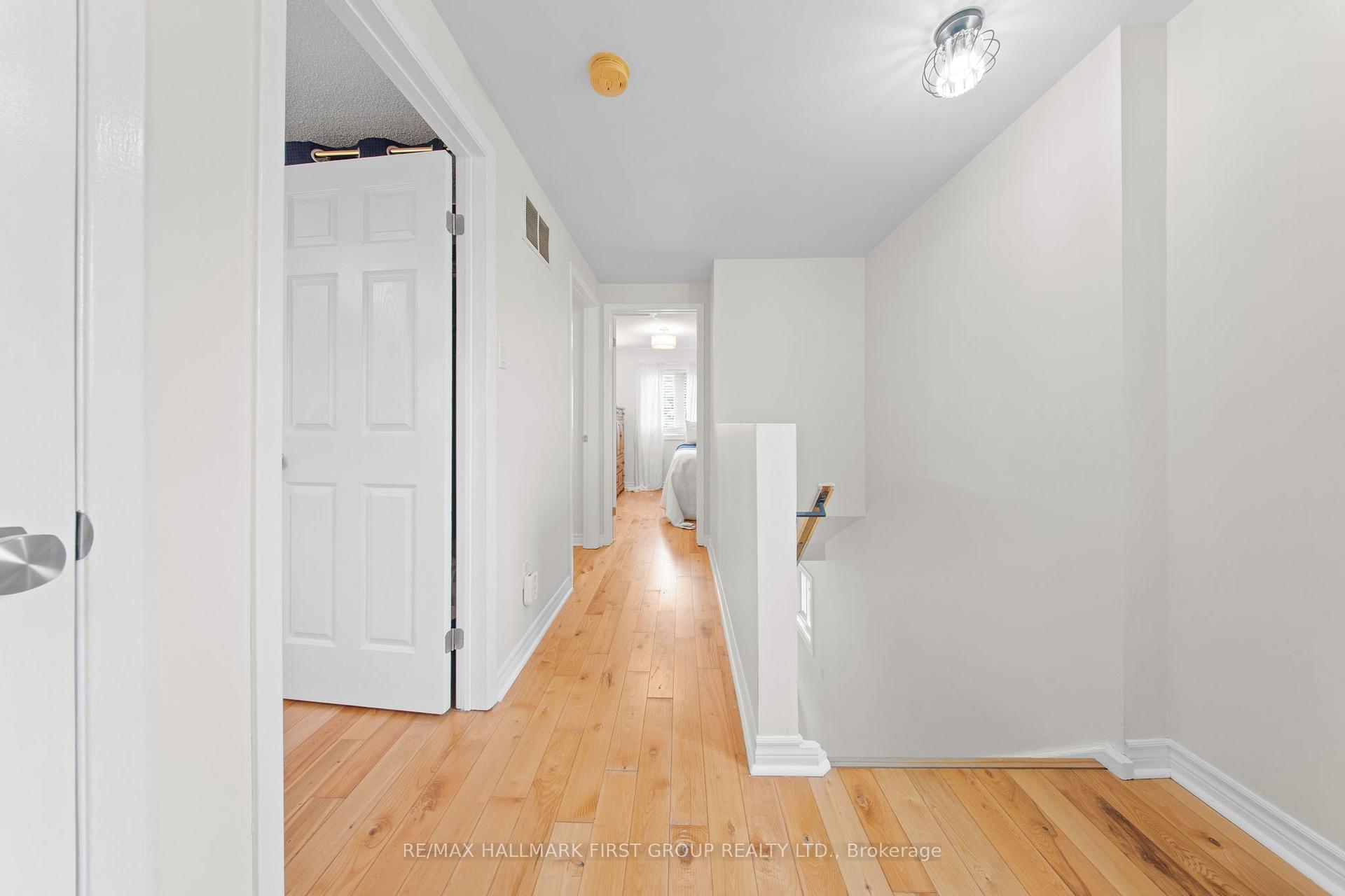 Photo 15 of 14 Field Crescent, Ajax, Central East — HOMEH
