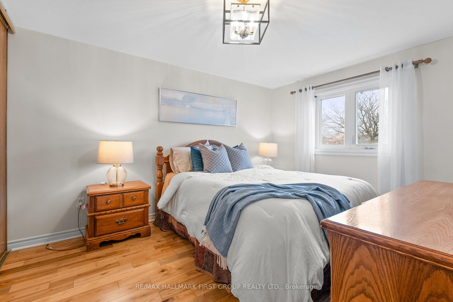 Photo 18 of 14 Field Crescent, Ajax, Central East — HOMEH