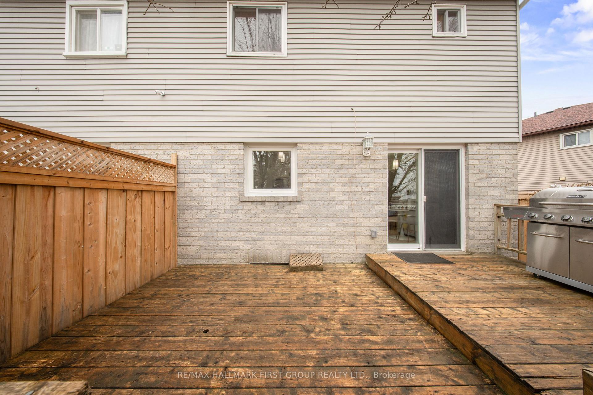 Photo 27 of 14 Field Crescent, Ajax, Central East — HOMEH