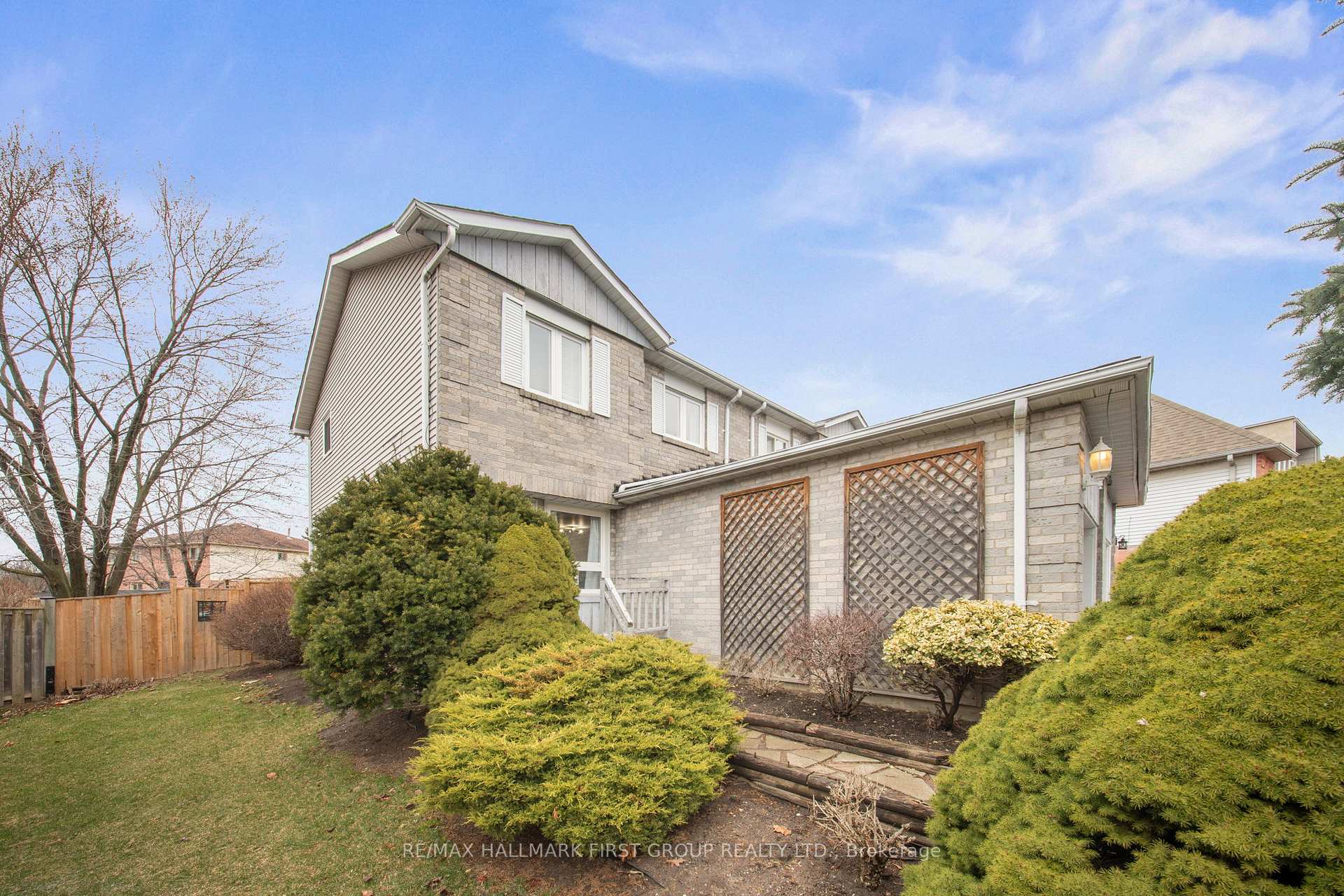 Photo 32 of 14 Field Crescent, Ajax, Central East — HOMEH