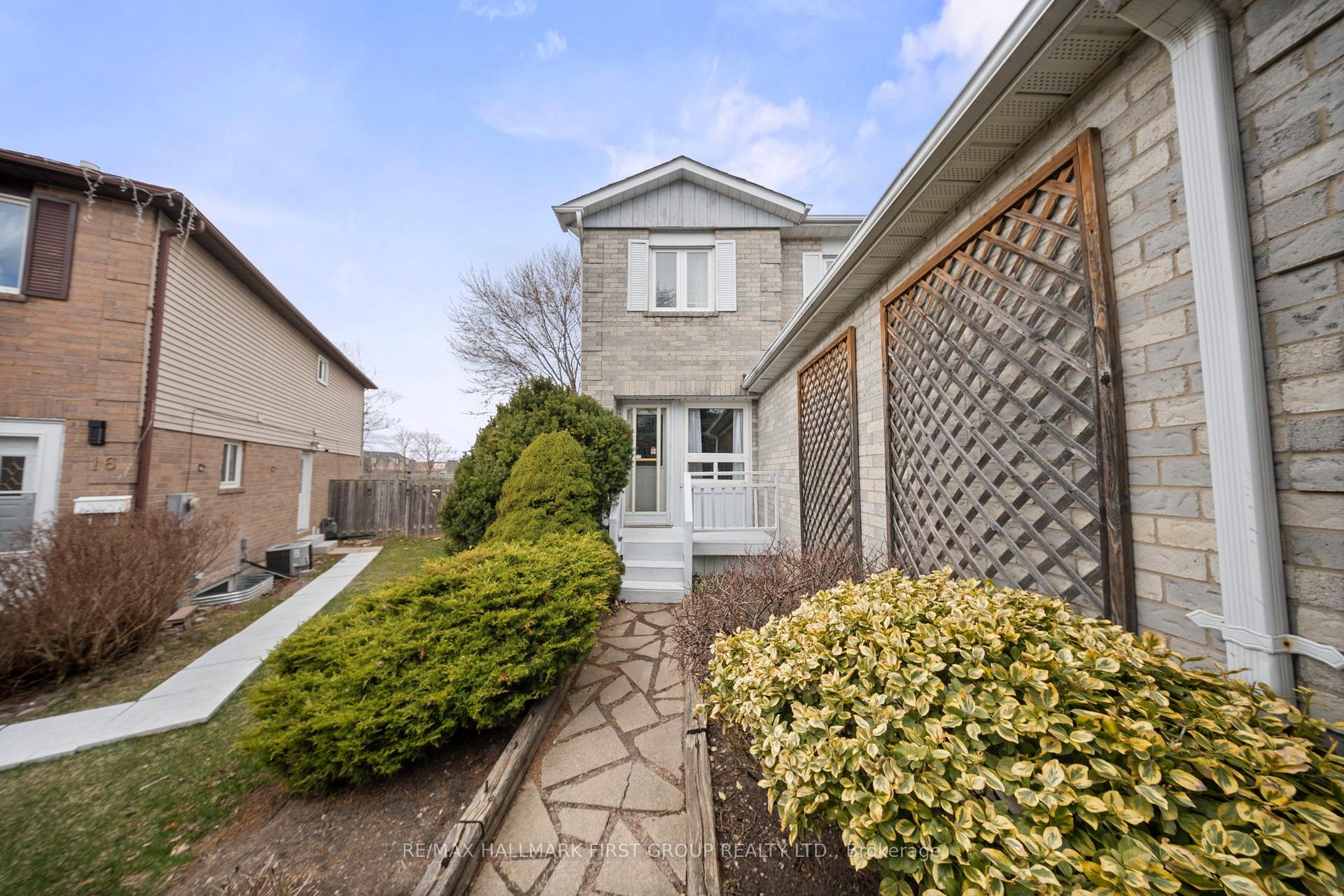 Photo 33 of 14 Field Crescent, Ajax, Central East — HOMEH