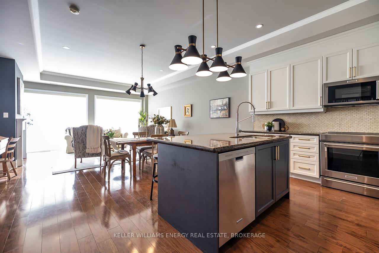 Photo 3 of Unit 4, 365 Lakebreeze Drive, Clarington, Newcastle — HOMEH