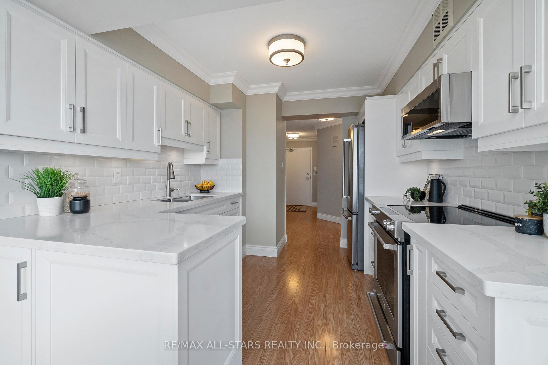Photo 16 of Unit 612, 55 Austin Drive, Markham, Markville — HOMEH