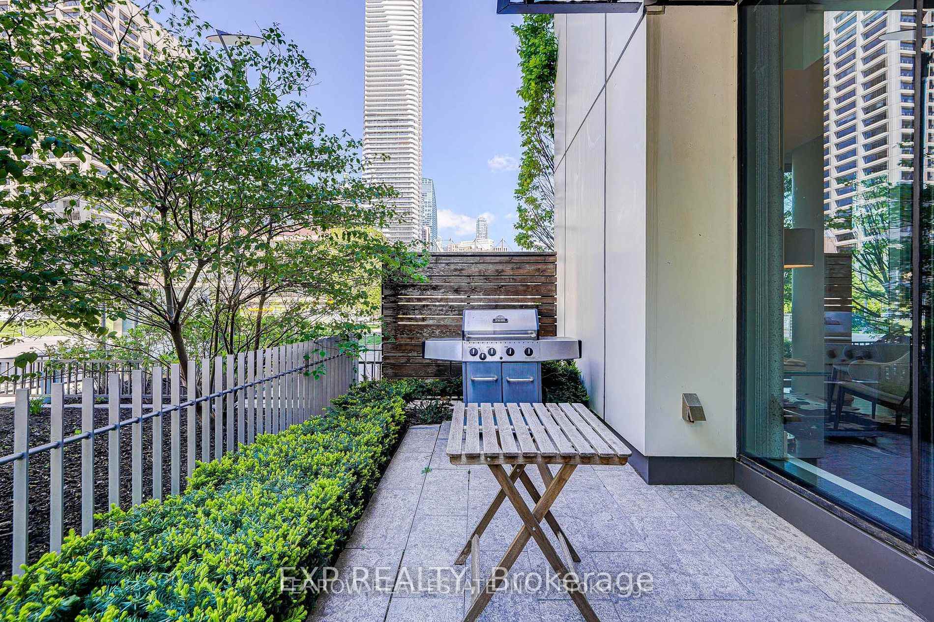 Photo 5 of Unit 101, 39 Queens Quay E, Toronto, Waterfront Communities — HOMEH