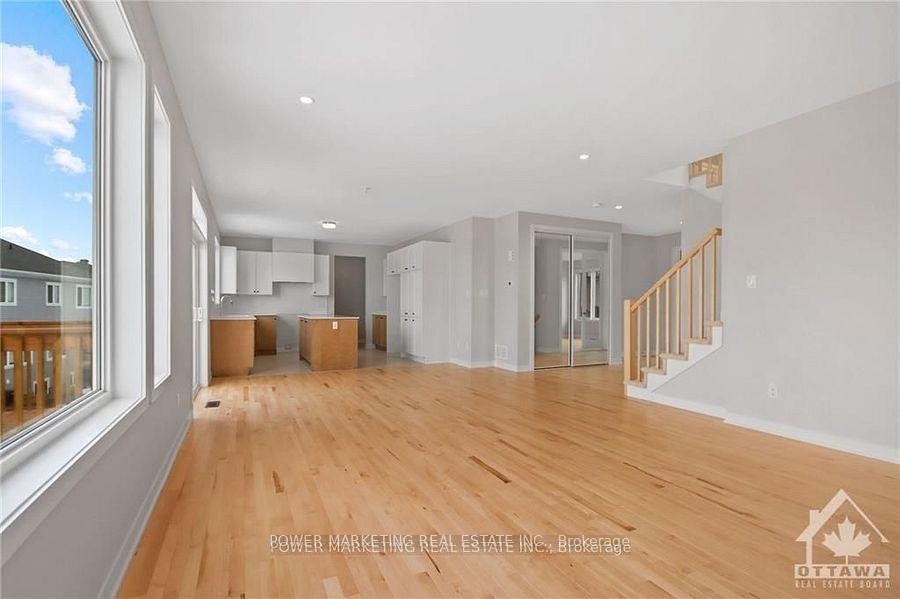 Photo 4 of 288 Appalachian Circle, Ottawa, Barrhaven - Half Moon Bay — HOMEH