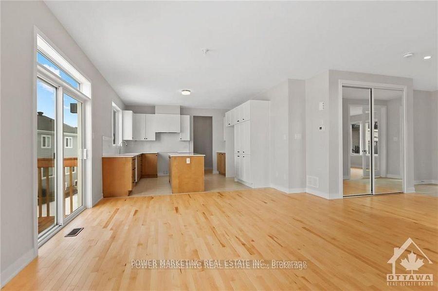 Photo 5 of 288 Appalachian Circle, Ottawa, Barrhaven - Half Moon Bay — HOMEH