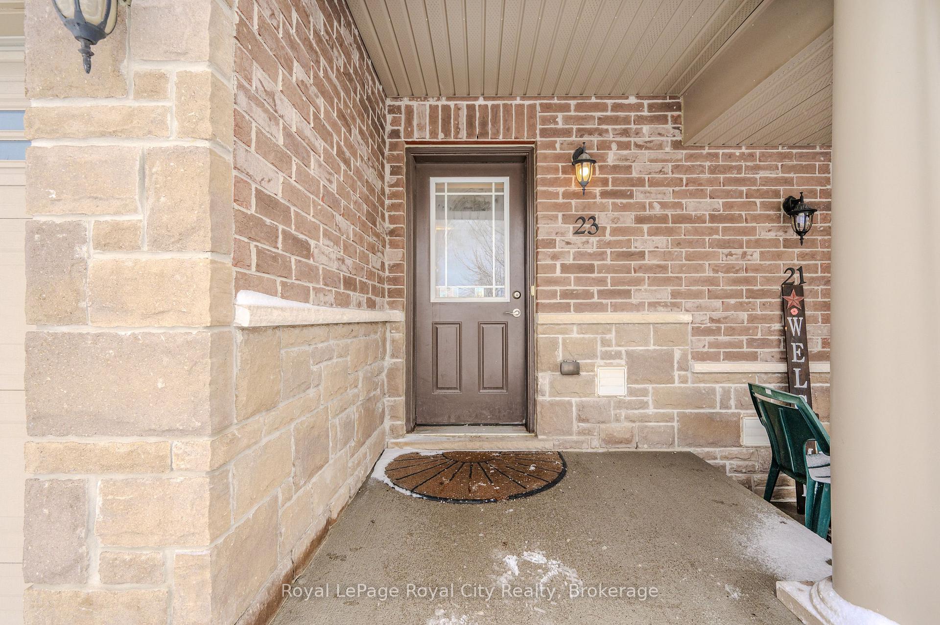Photo 4 of Unit 23K, 23 Kingsbury Square, Guelph, Pineridge/Westminster Woods — HOMEH
