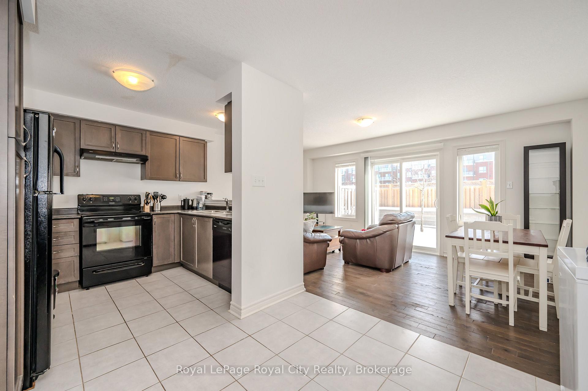 Photo 7 of Unit 23K, 23 Kingsbury Square, Guelph, Pineridge/Westminster Woods — HOMEH