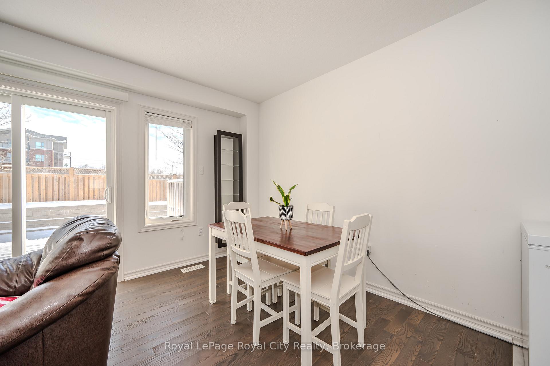 Photo 11 of Unit 23K, 23 Kingsbury Square, Guelph, Pineridge/Westminster Woods — HOMEH