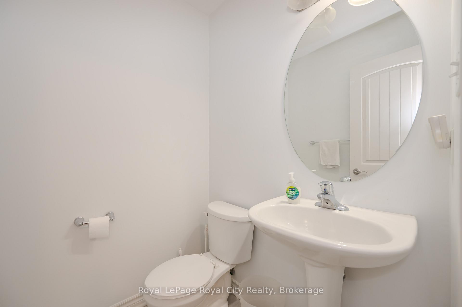 Photo 15 of Unit 23K, 23 Kingsbury Square, Guelph, Pineridge/Westminster Woods — HOMEH