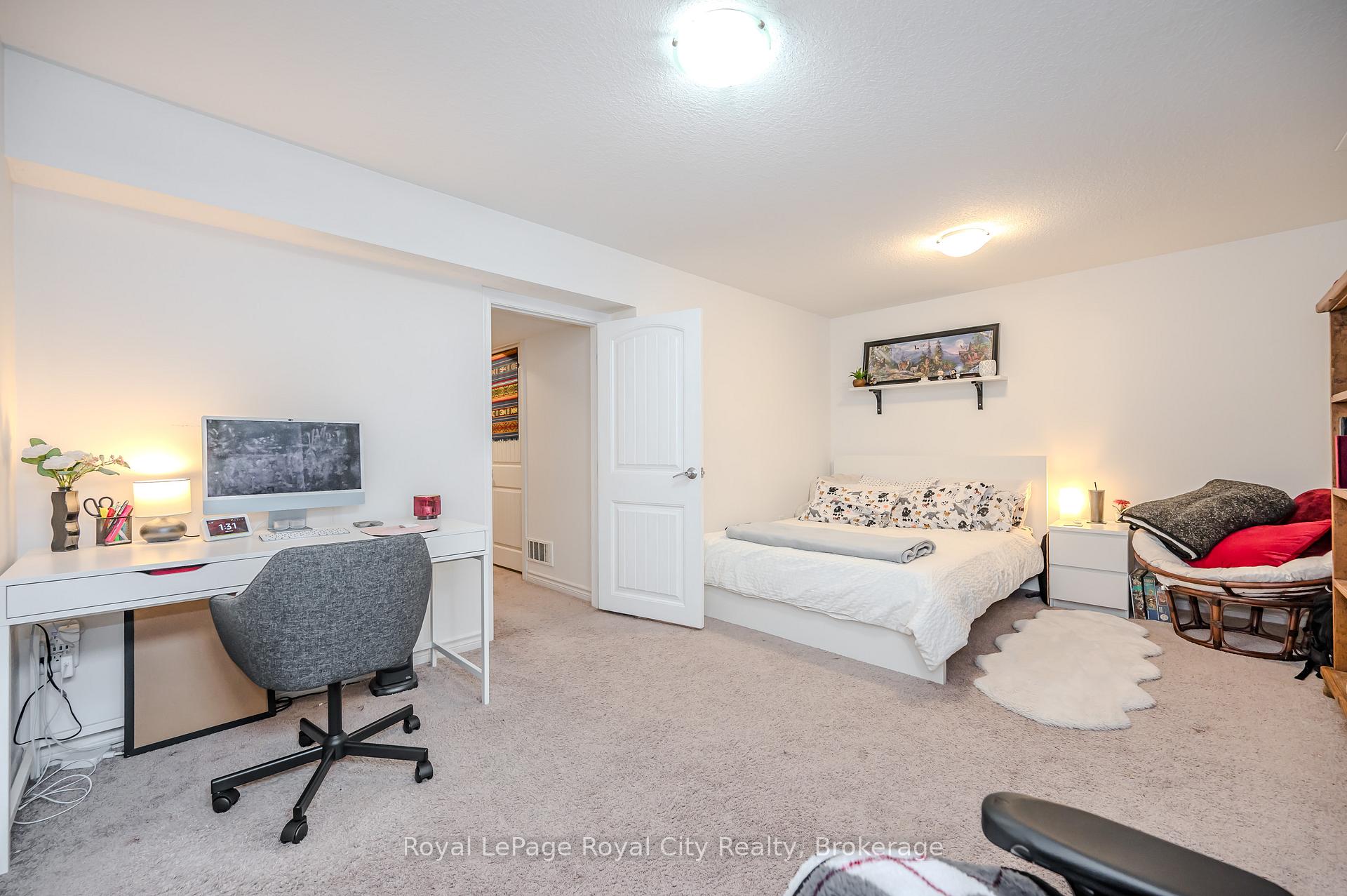 Photo 28 of Unit 23K, 23 Kingsbury Square, Guelph, Pineridge/Westminster Woods — HOMEH