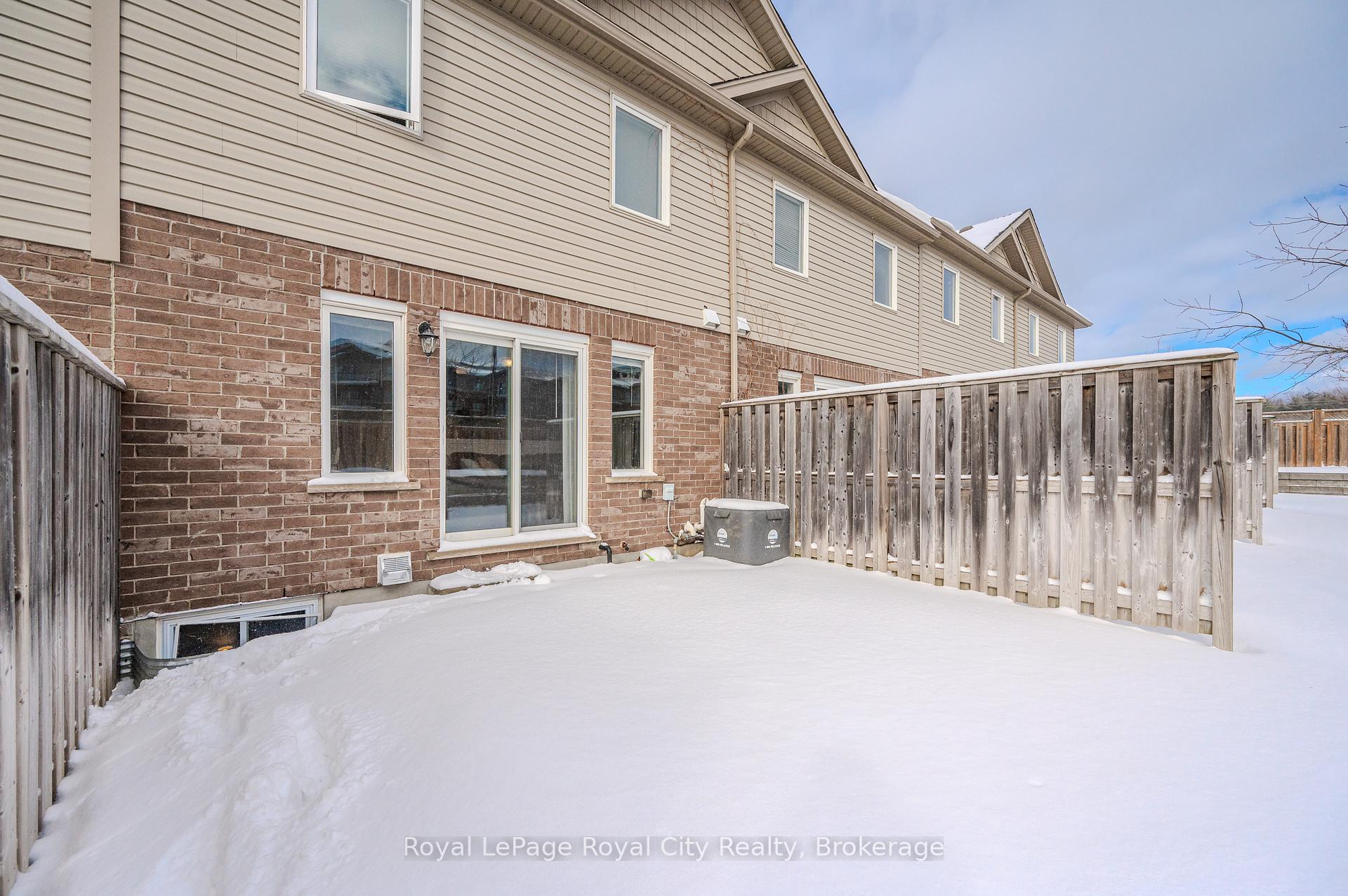 Photo 32 of Unit 23K, 23 Kingsbury Square, Guelph, Pineridge/Westminster Woods — HOMEH