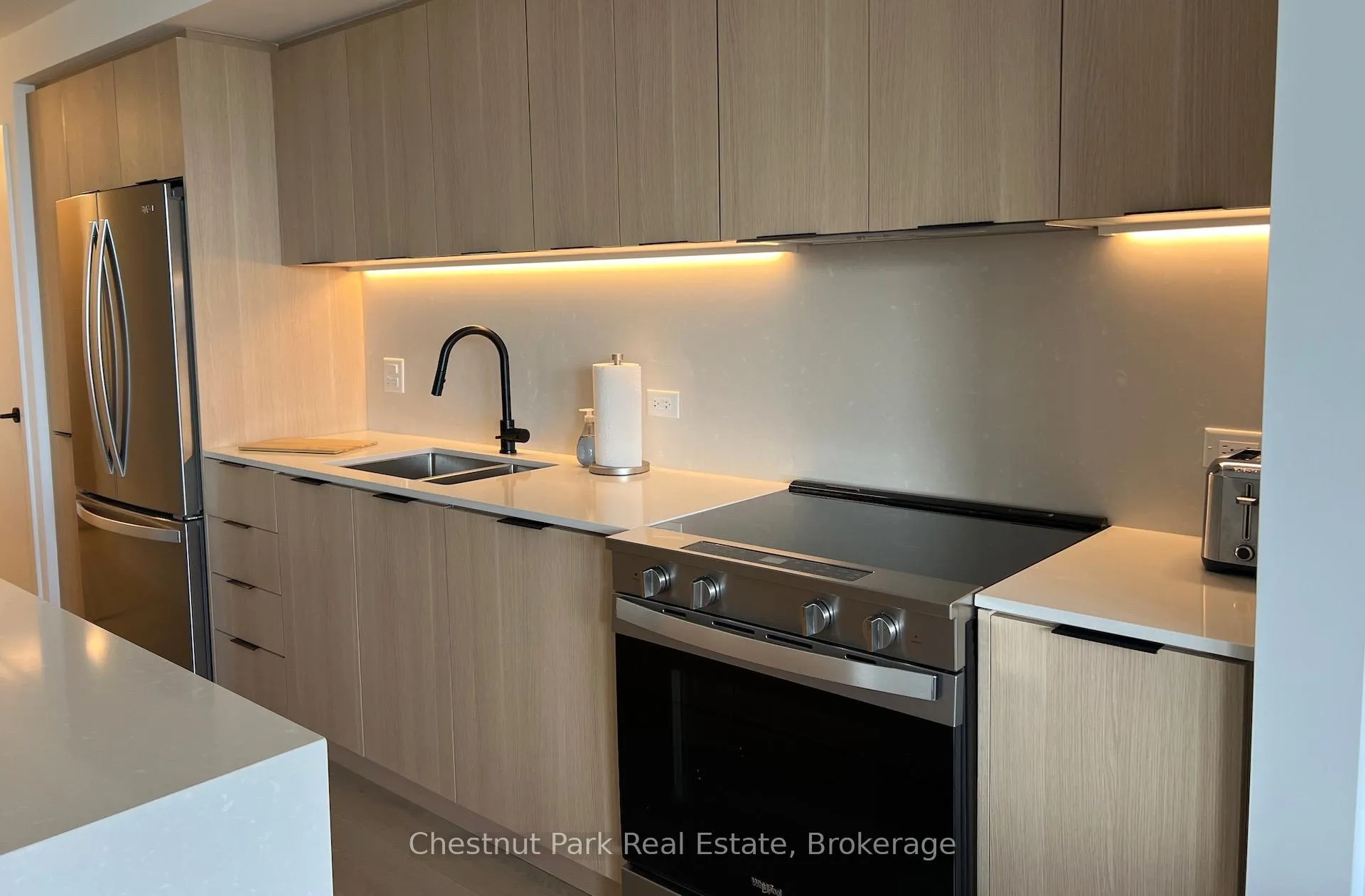 Photo 9 of Unit 524, 31 Huron Street, Collingwood — HOMEH