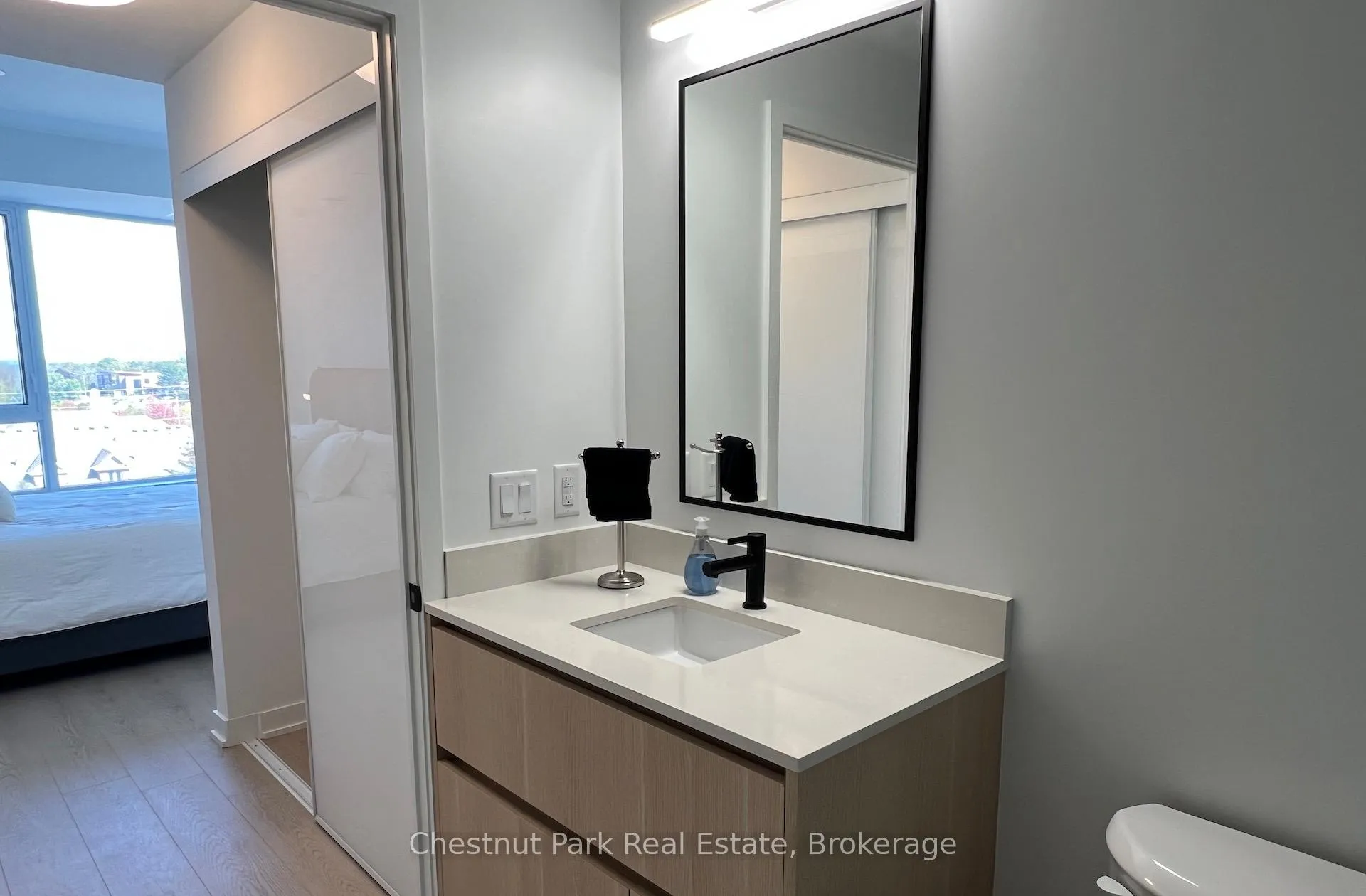 Photo 17 of Unit 524, 31 Huron Street, Collingwood — HOMEH