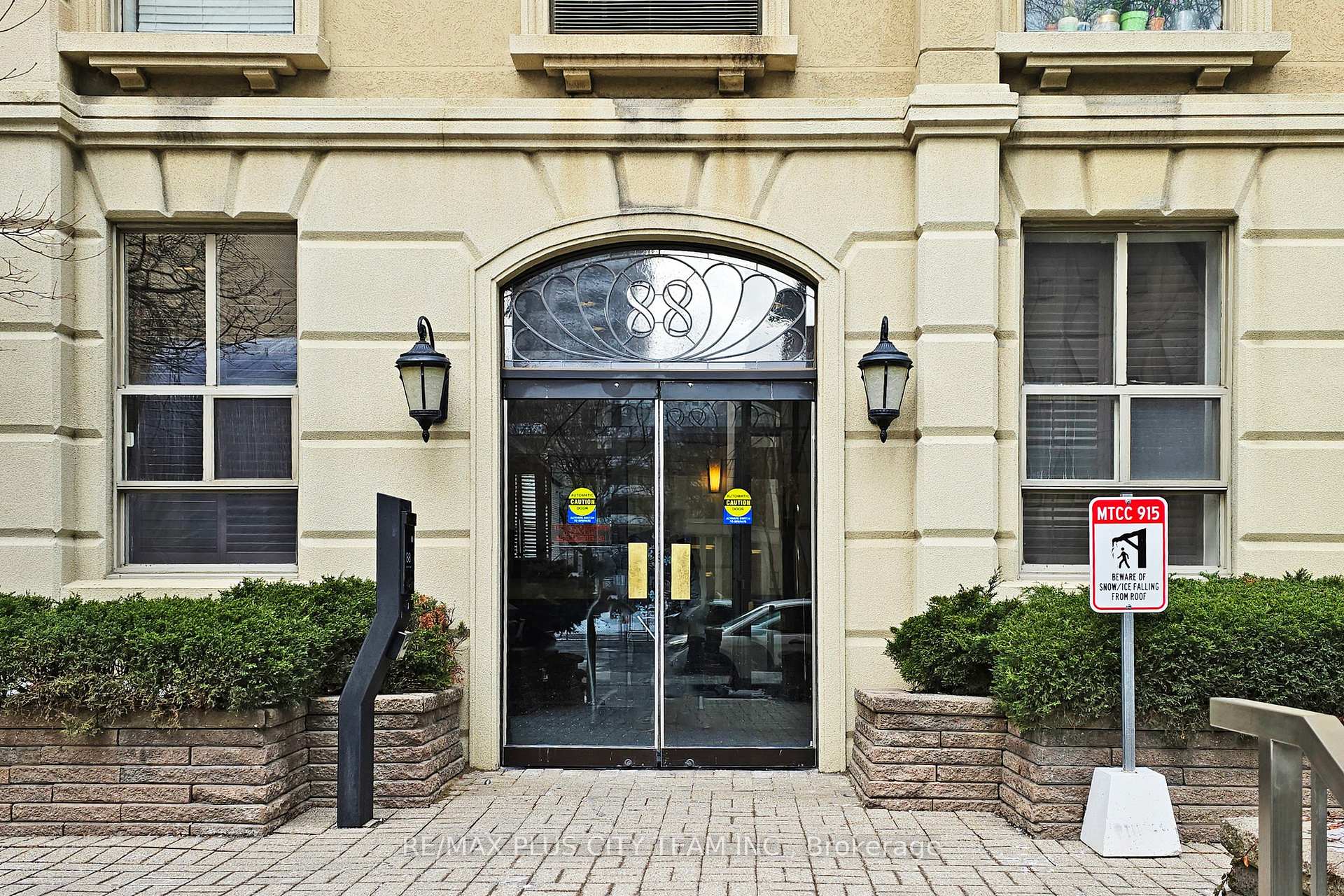 Photo 3 of Unit 708, 88 Charles Street E, Toronto, Church-Yonge Corridor — HOMEH