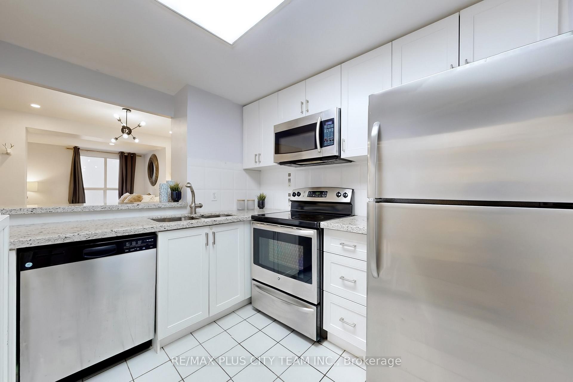 Photo 7 of Unit 708, 88 Charles Street E, Toronto, Church-Yonge Corridor — HOMEH