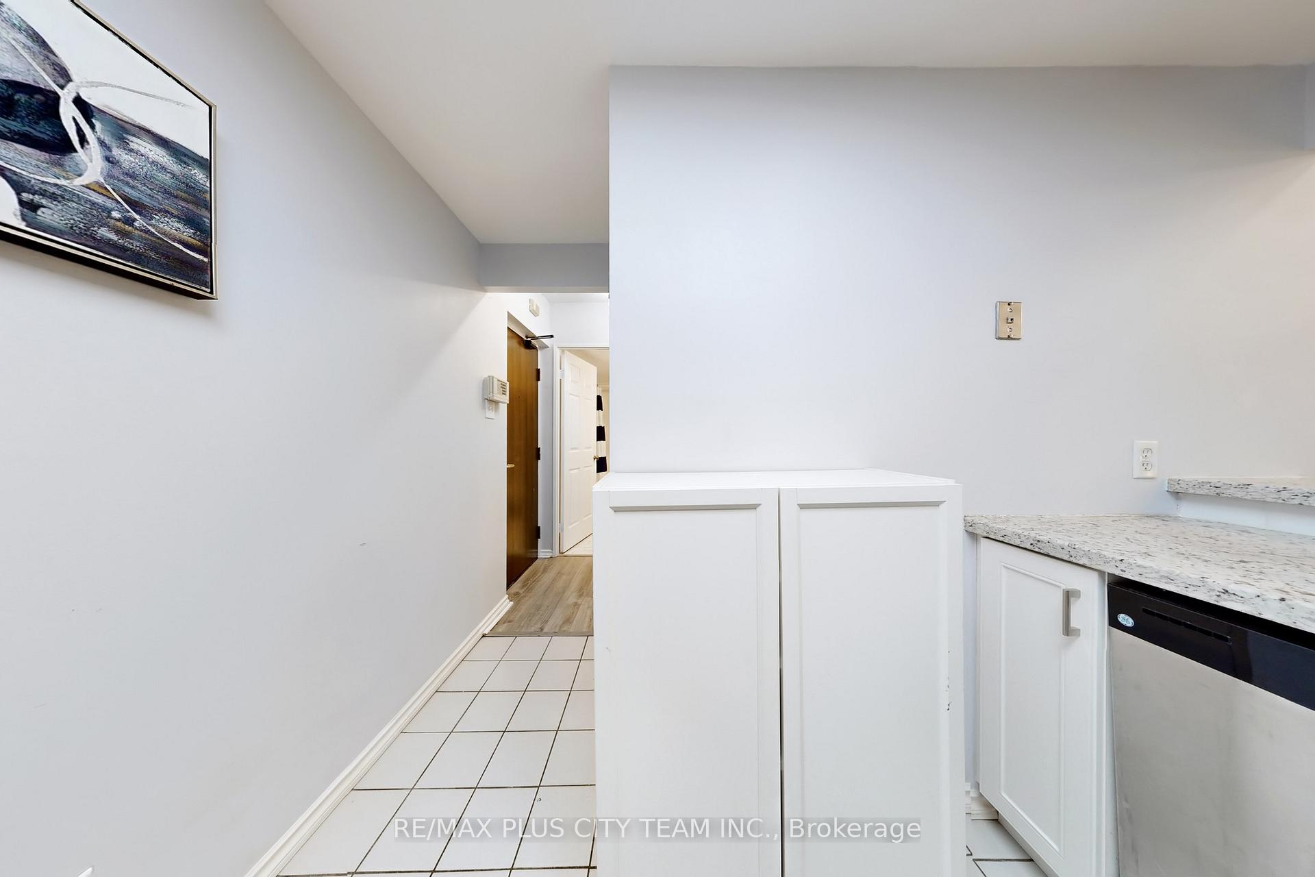 Photo 10 of Unit 708, 88 Charles Street E, Toronto, Church-Yonge Corridor — HOMEH