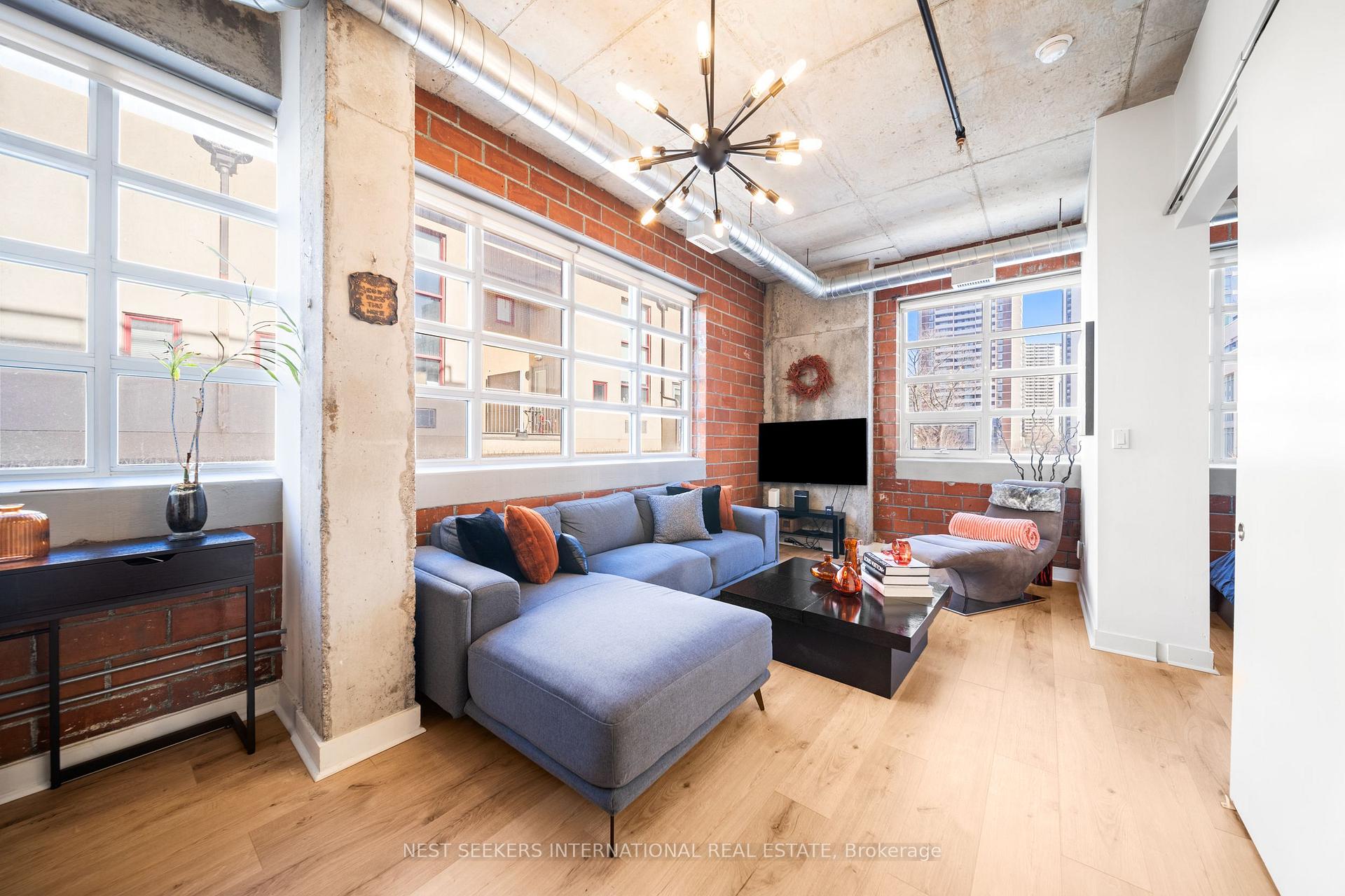 Photo 1 of Unit 302, 10 Wellesley Place, Toronto, North St. James Town — HOMEH