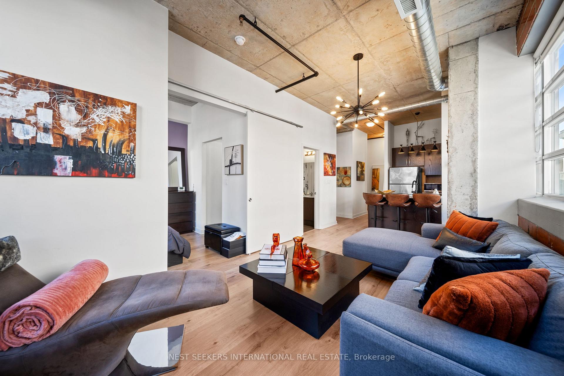 Photo 9 of Unit 302, 10 Wellesley Place, Toronto, North St. James Town — HOMEH