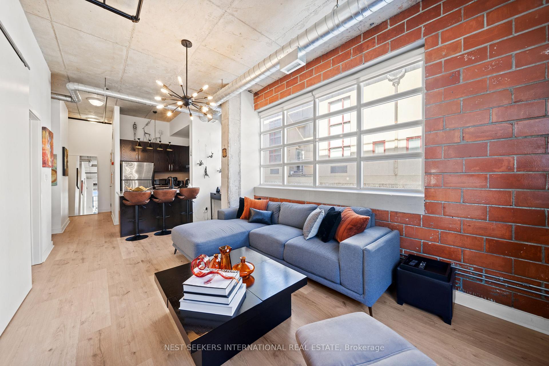 Photo 11 of Unit 302, 10 Wellesley Place, Toronto, North St. James Town — HOMEH