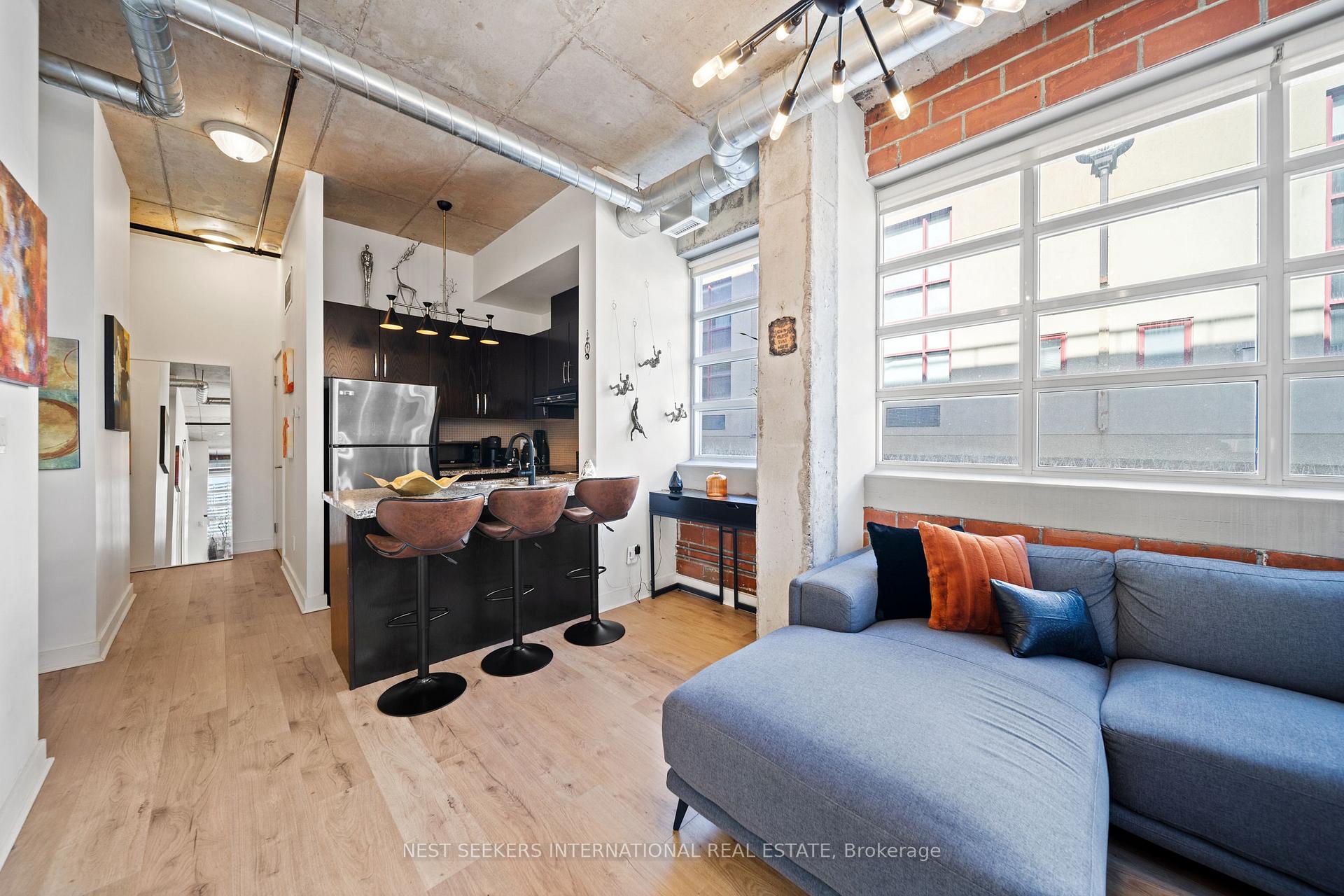 Photo 12 of Unit 302, 10 Wellesley Place, Toronto, North St. James Town — HOMEH