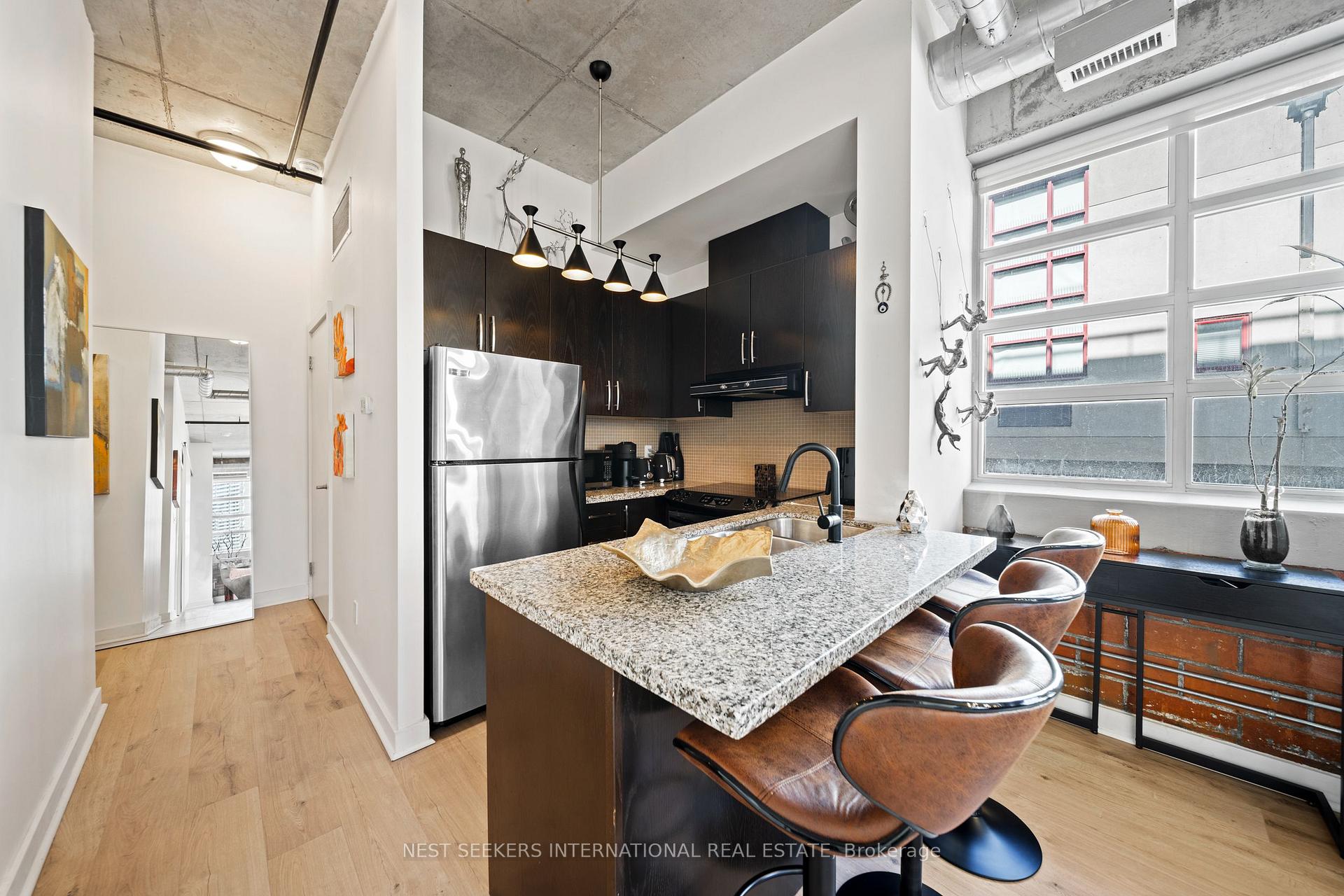 Photo 14 of Unit 302, 10 Wellesley Place, Toronto, North St. James Town — HOMEH