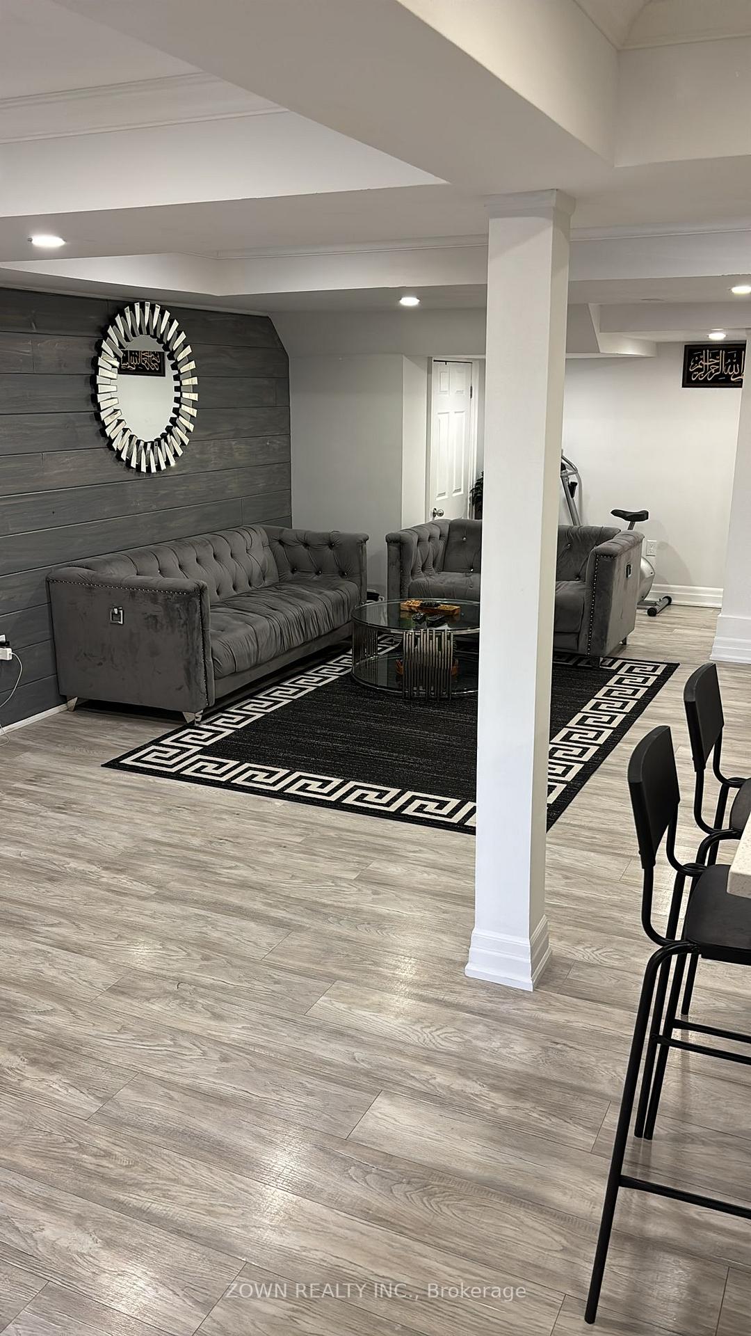 Photo 8 of Unit Bsmt, 41 Edinburgh Drive, Brampton, Bram West — HOMEH